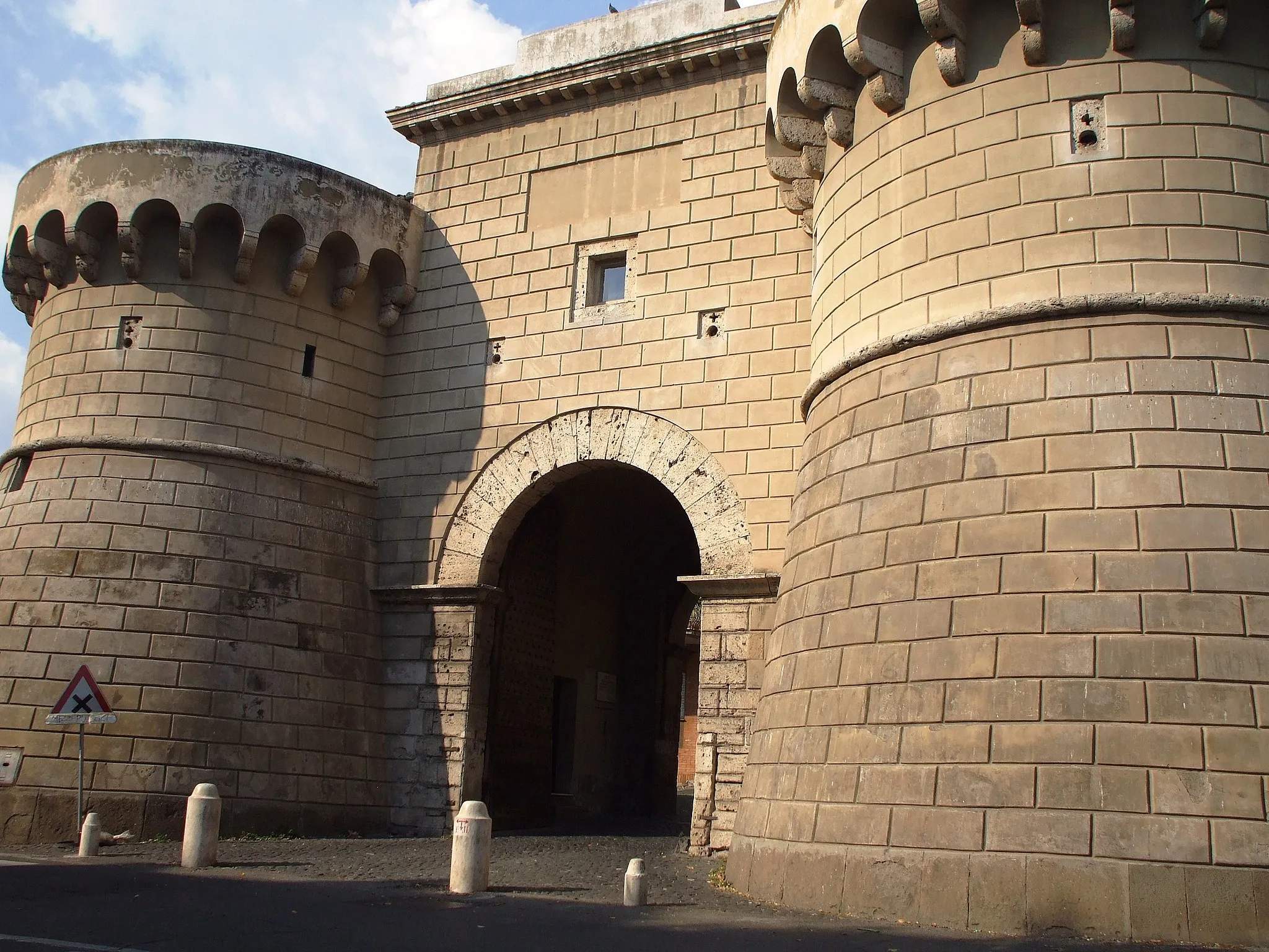 Photo showing: Velletri - porta napoletana