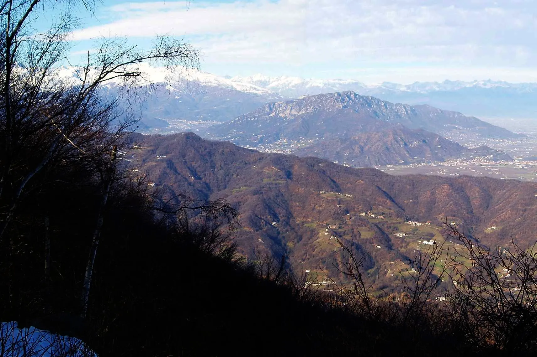 Photo showing: Mount Bracco from San Bernardo Vecchio (CN, Italy)