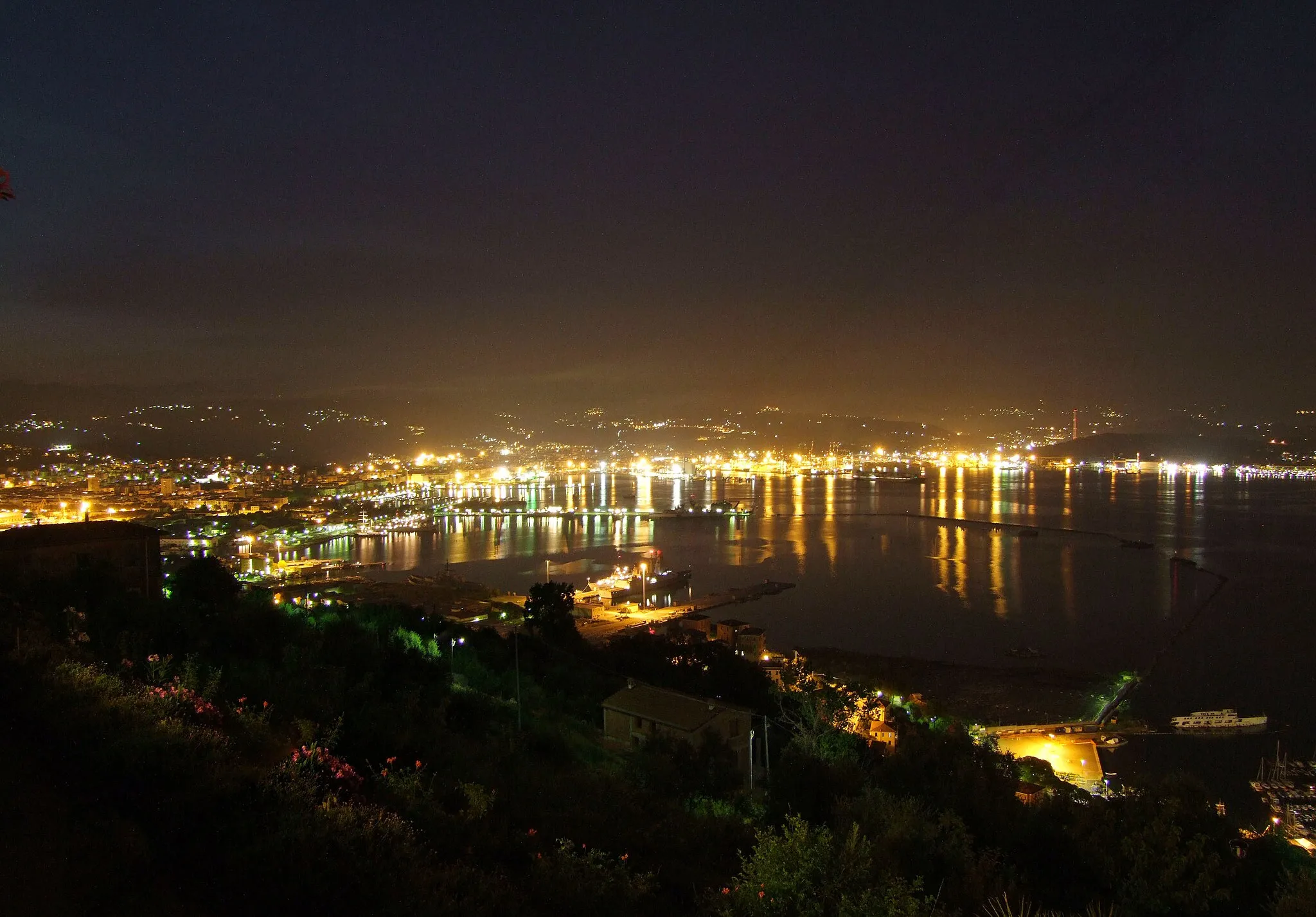 Photo showing: golfo la spezia