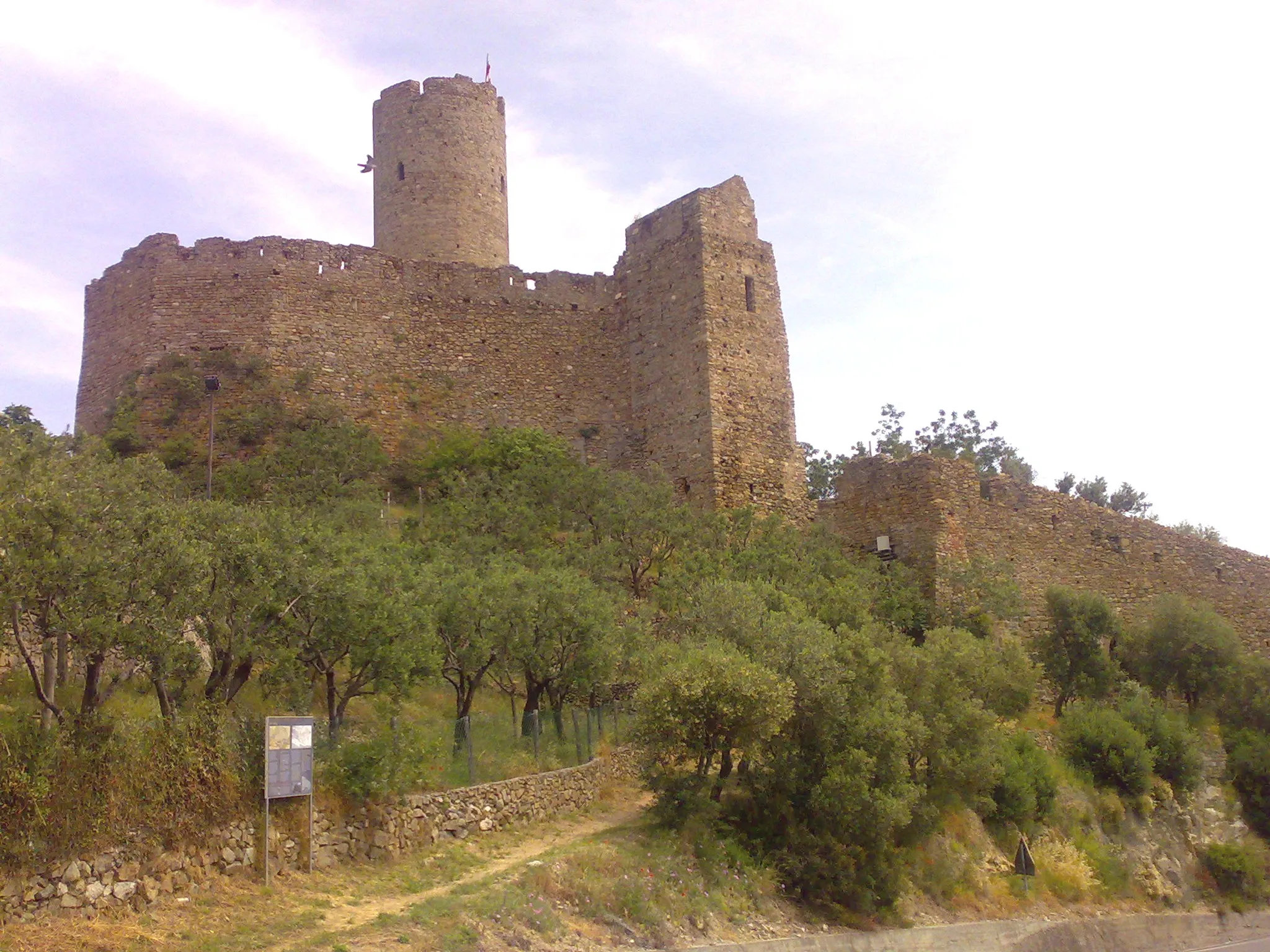 Photo showing: Castello medievale di Monte Ursino in Noli SV (Italy)