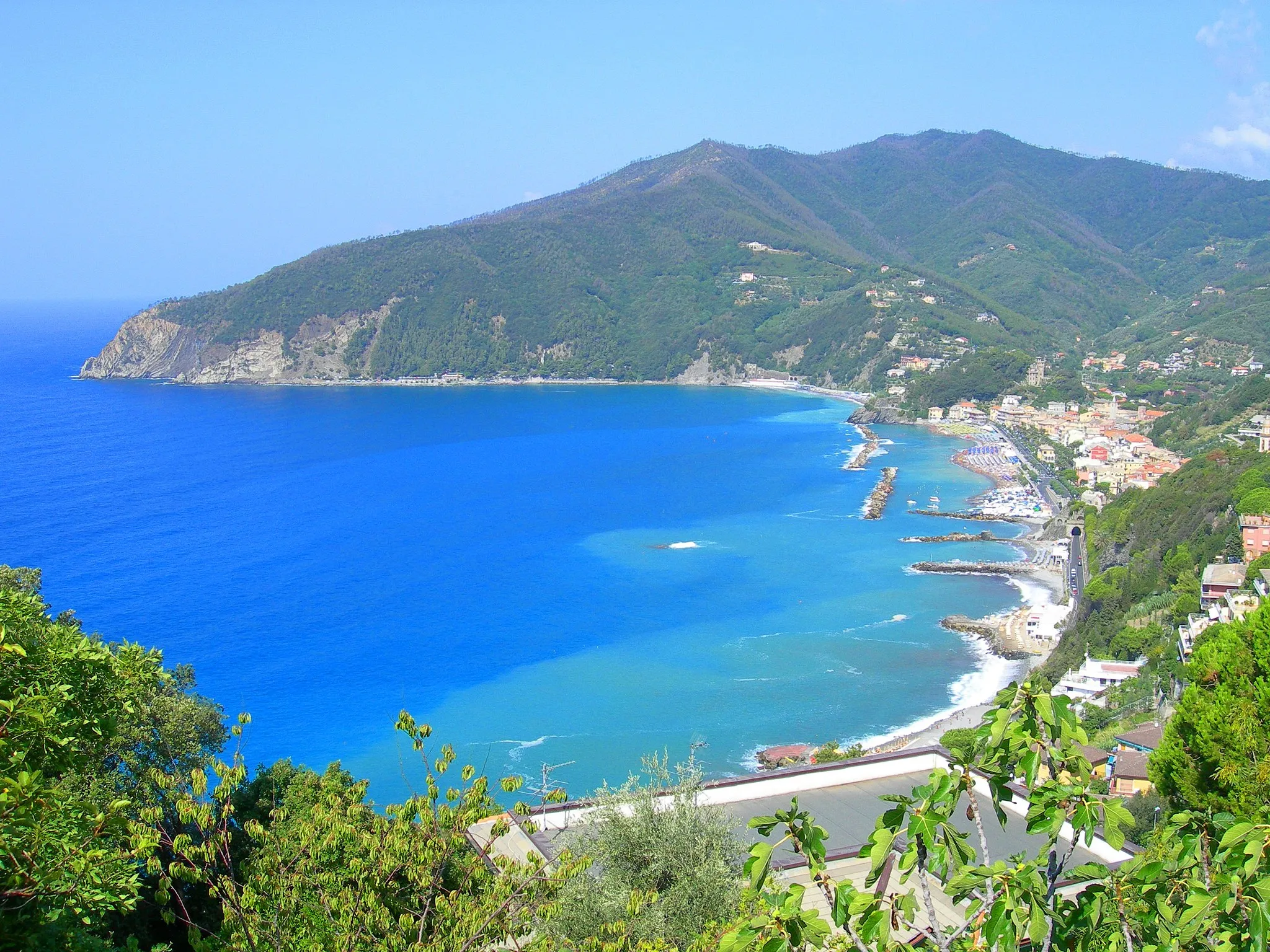 Photo showing: Panorama del golfo di Moneglia. Foto scattata da Fiore.