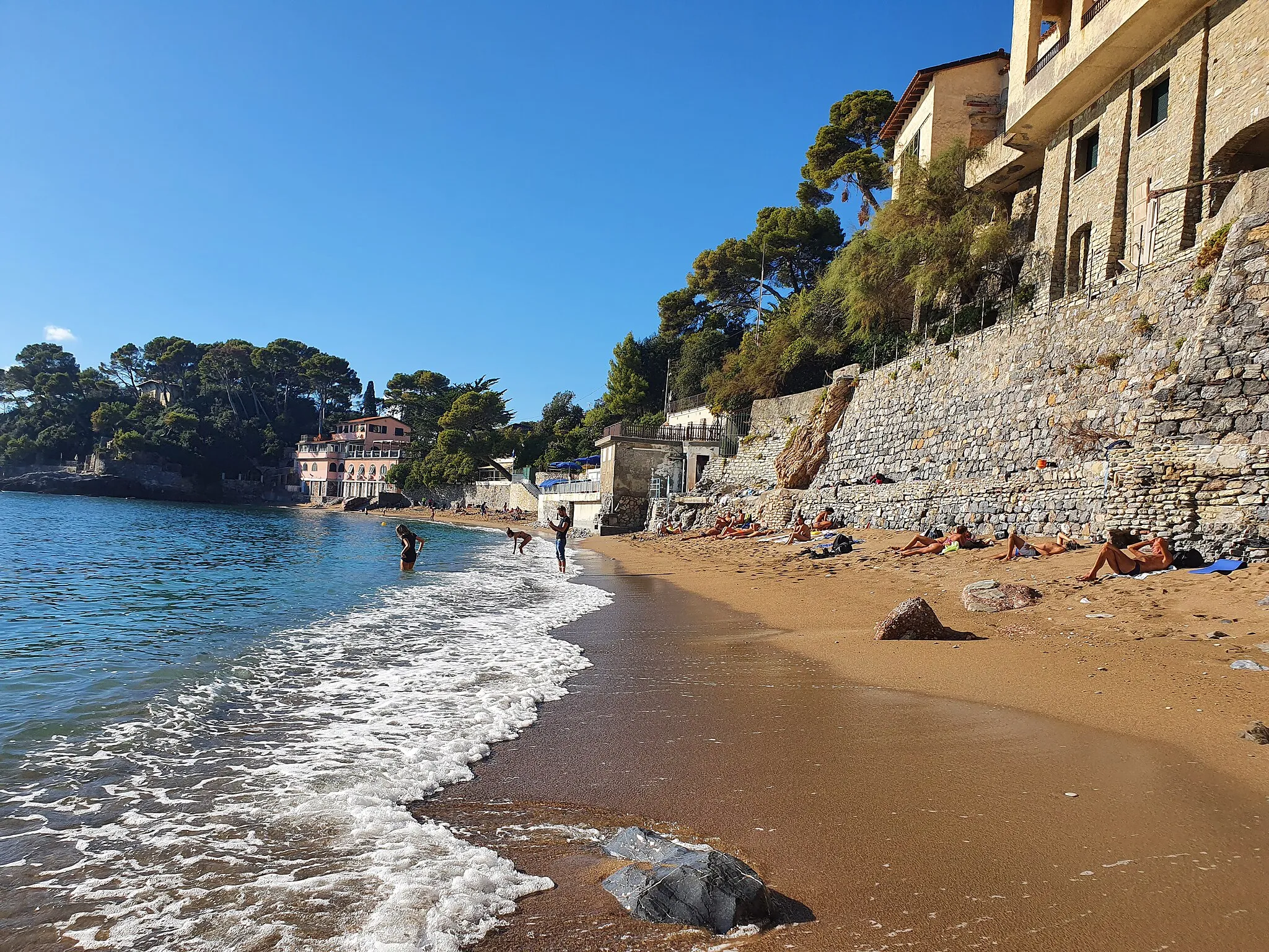 Photo showing: beach in Lerici