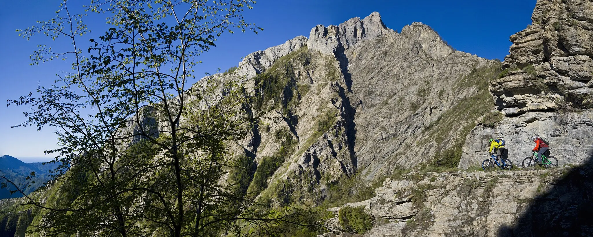 Photo showing: Ligurian Alps, 1971m