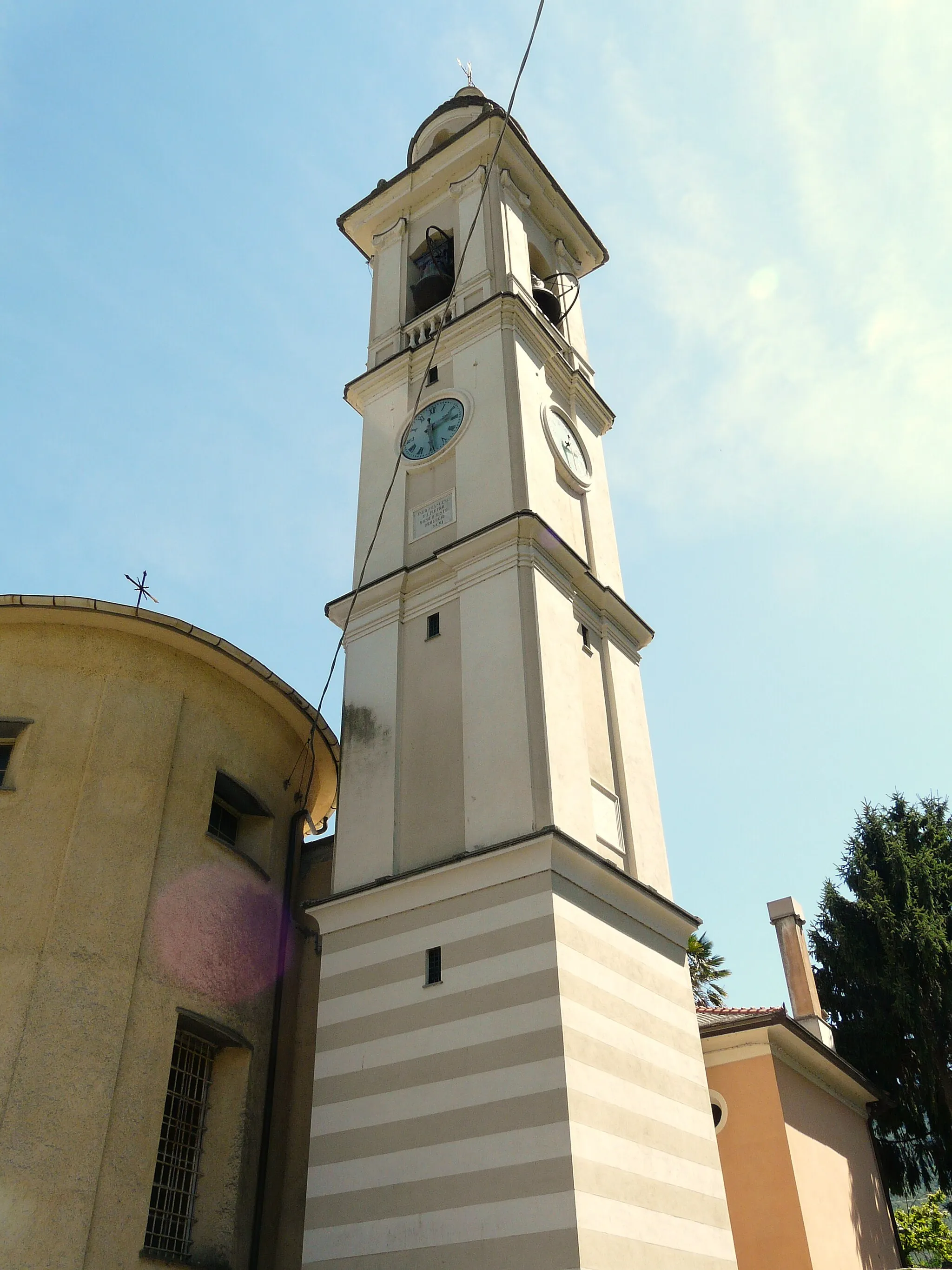 Photo showing: Campanile della Chiesa di San Martino, Garbarini, Tribogna, Liguria, Italia