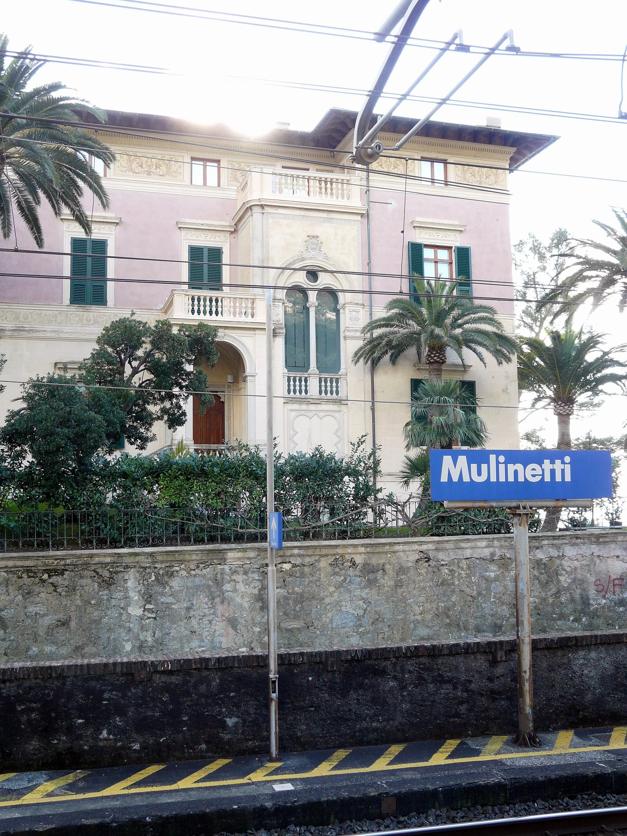 Photo showing: La fermata ferroviaria di Mulinetti, Recco, Liguria, Italia