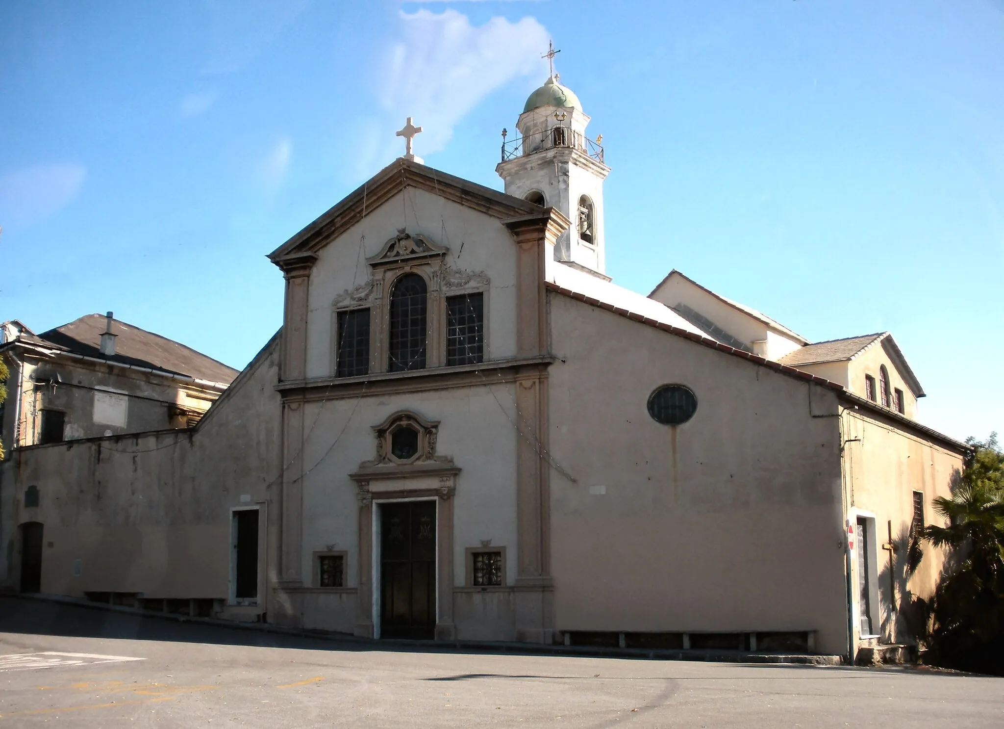 Photo showing: Sampierdarena, loc. Belvedere, comune di Genova: la chiesa della Natività di Maria Santissima detta anche Santuario di Nostra Signora di Belvedere.