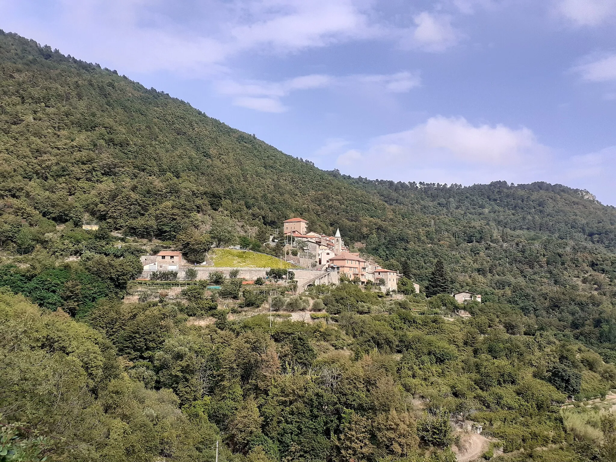 Photo showing: Vesérxe (Castrevegliu, Sv), panuràmma da frasiun vista daa SP44