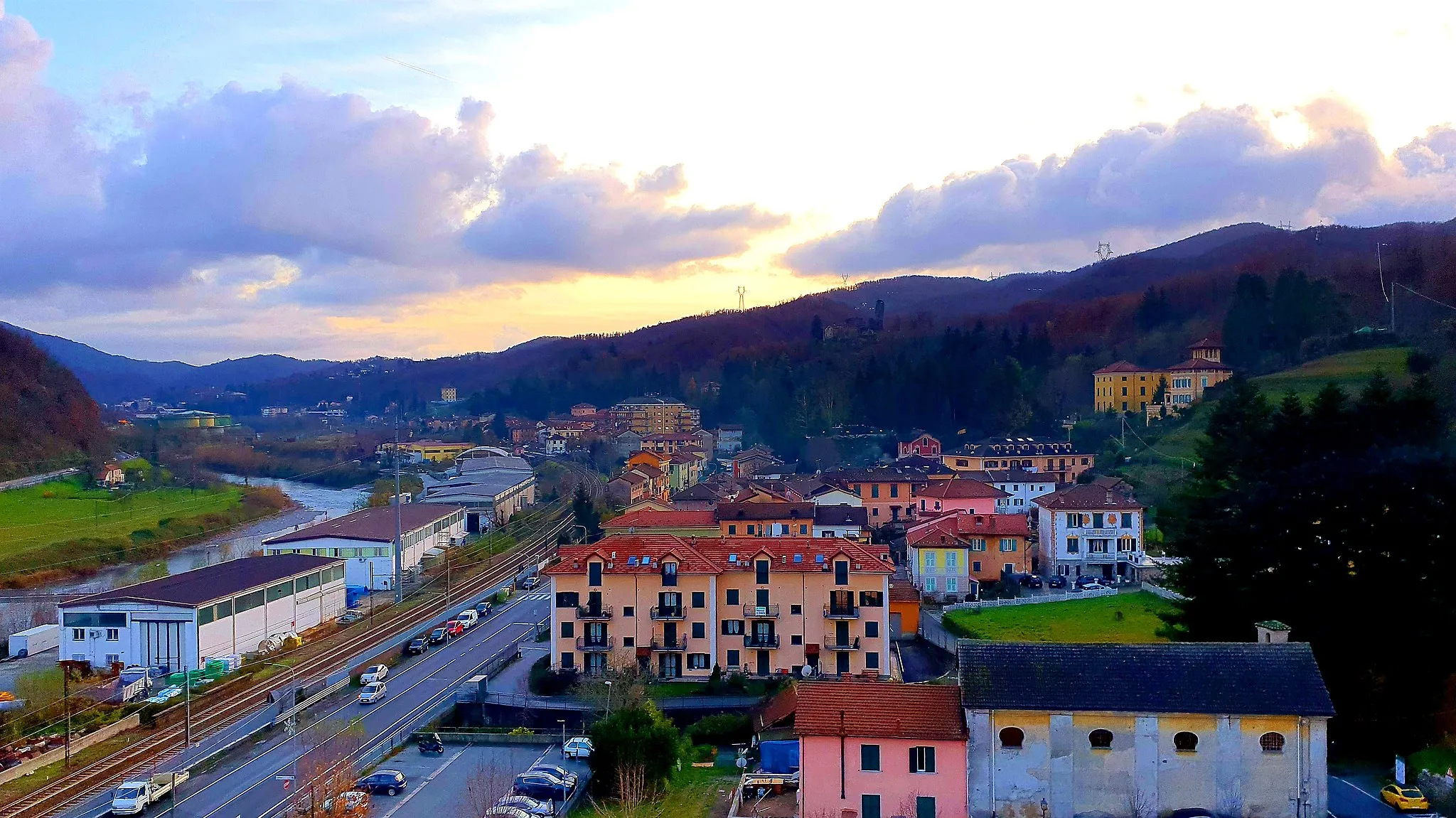 Photo showing: Panorama di Borgo Fornari dal campanile