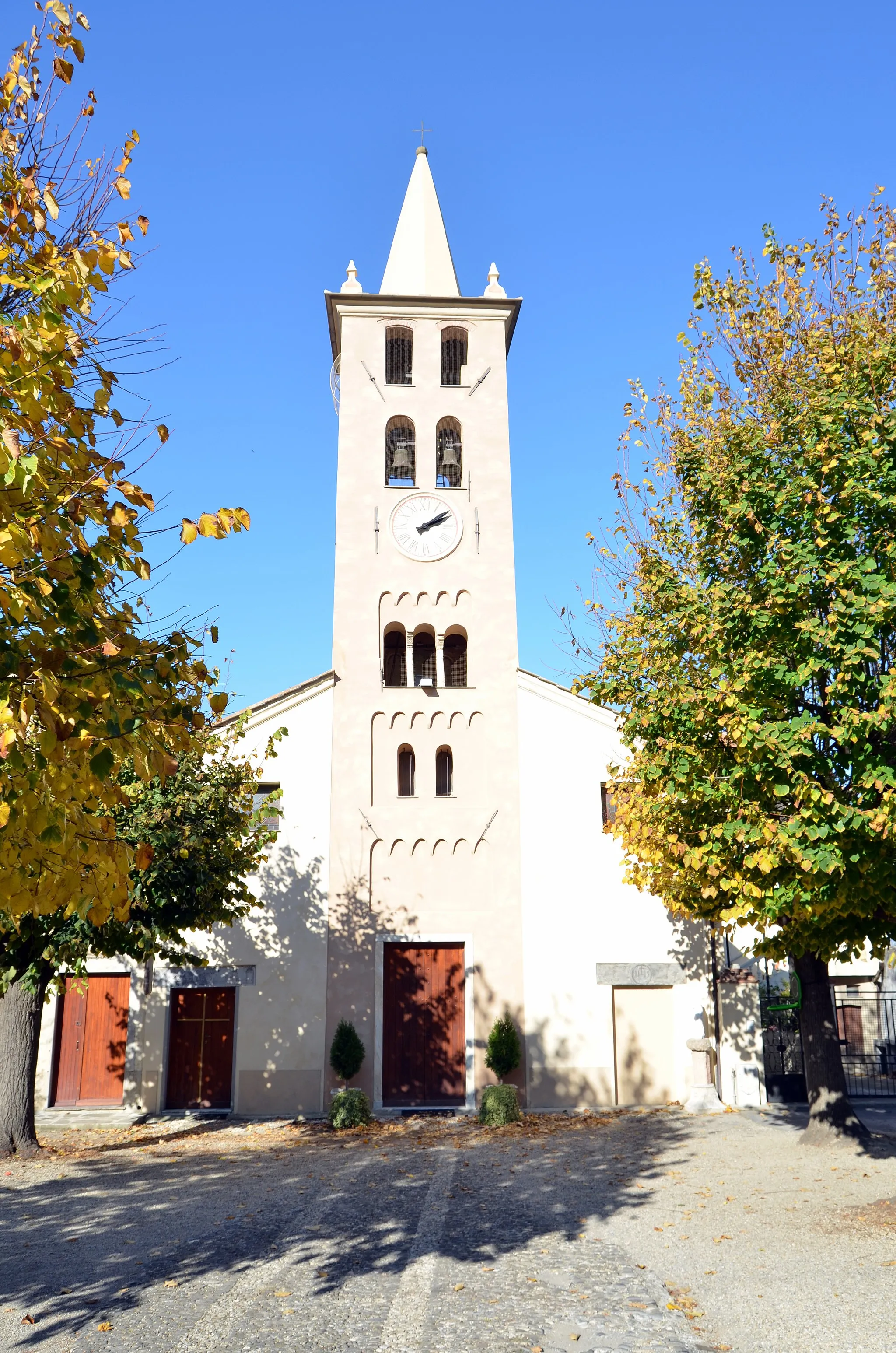 Photo showing: La chiesa dei Santi Simone e Giuda, San Fedele, Albenga, Liguria, Italia