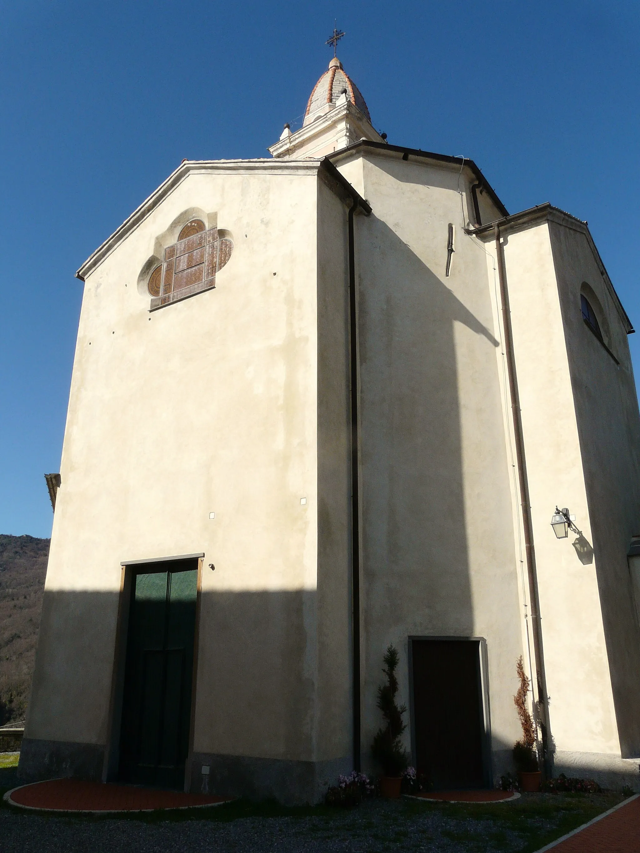 Photo showing: Chiesa dei Santi Filippo Neri e Giorgio, Vezzi Portio, Liguria, Italia