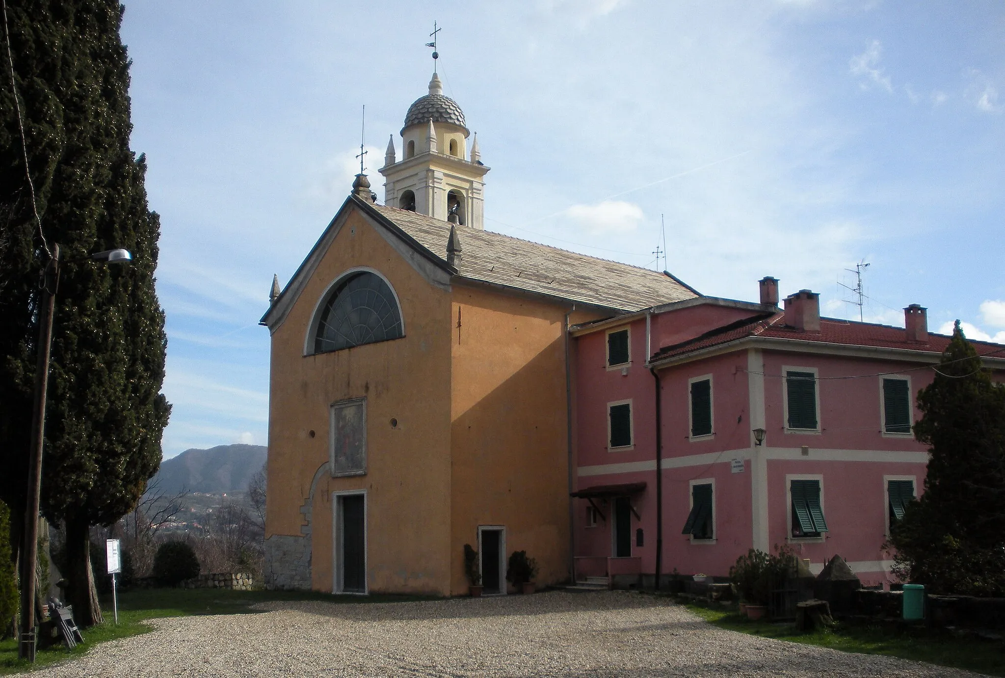 Photo showing: La chiesa di Santa Margherita (Casanova, comune S.Olcese, prov. Genova)
Foto propria

Marzo 2010