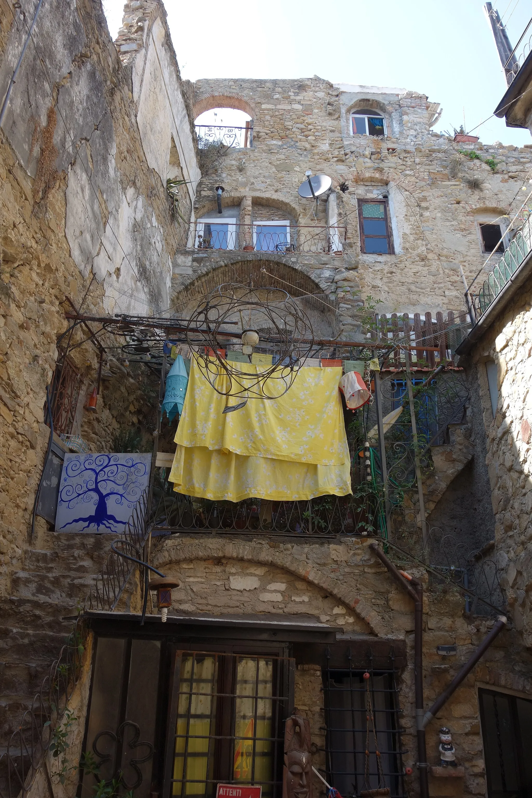 Photo showing: Bussana Vecchia near Sanremo, Italy