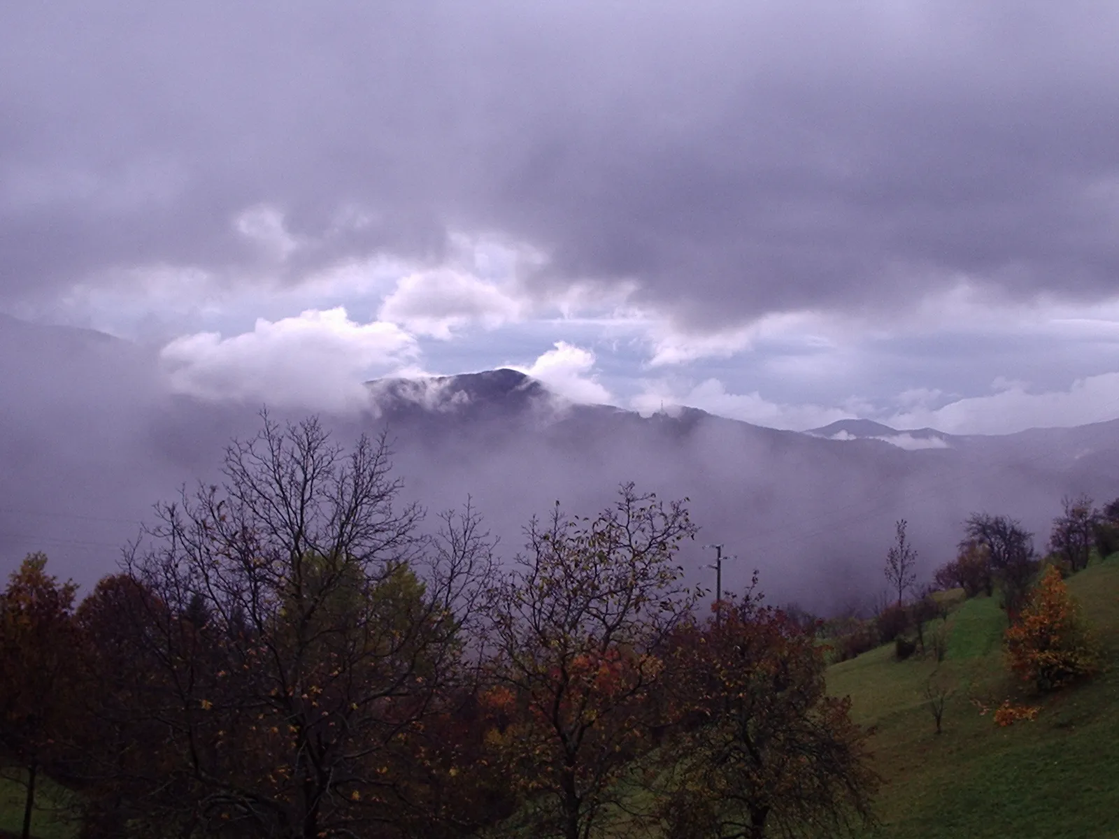 Photo showing: Val d'Aveto in autunno tra La Villa e Allegrezze, Santo Stefano d'Aveto
