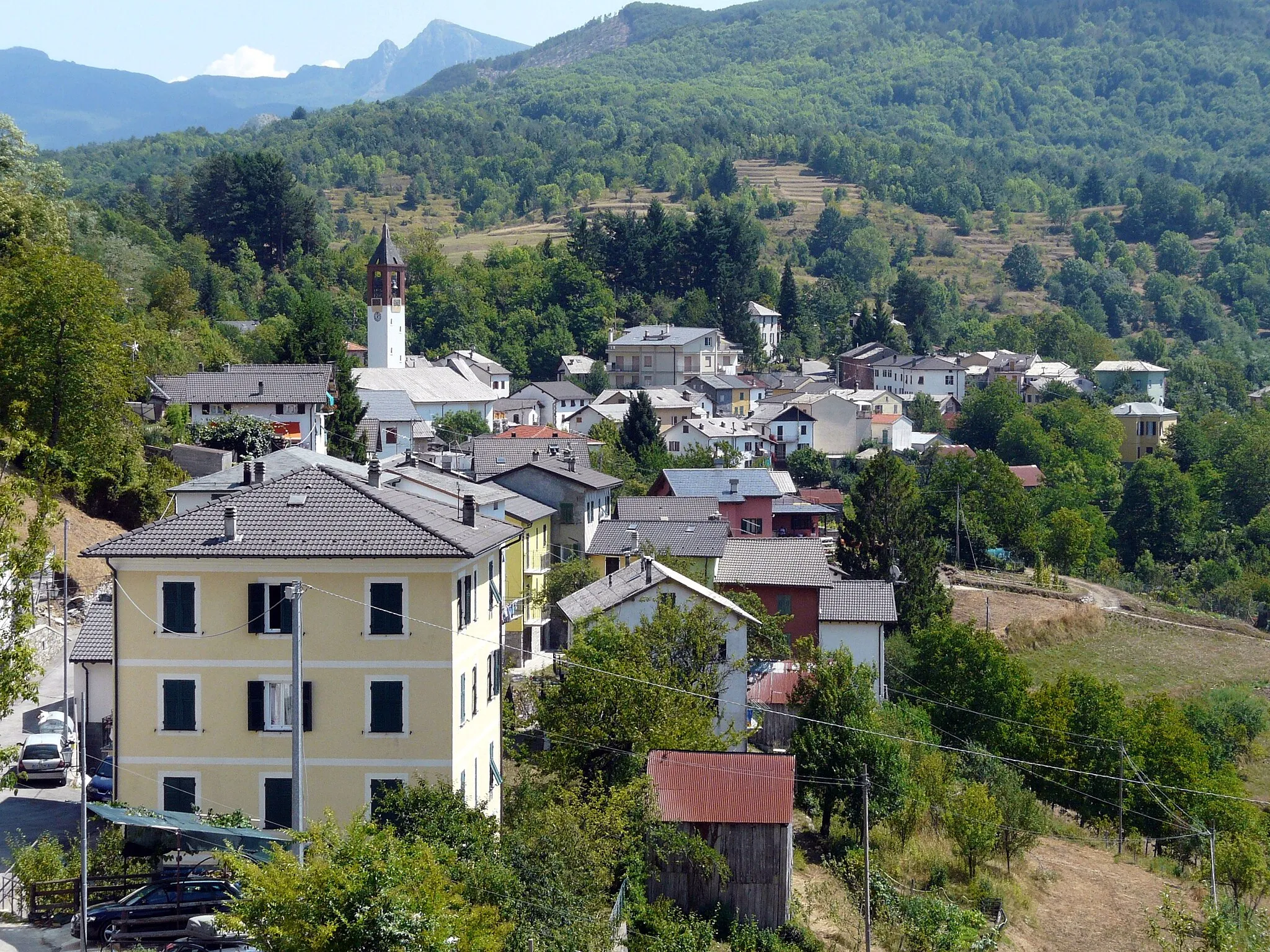 Photo showing: Panorama di Villanoce, Rezzoaglio, Liguria, Italia