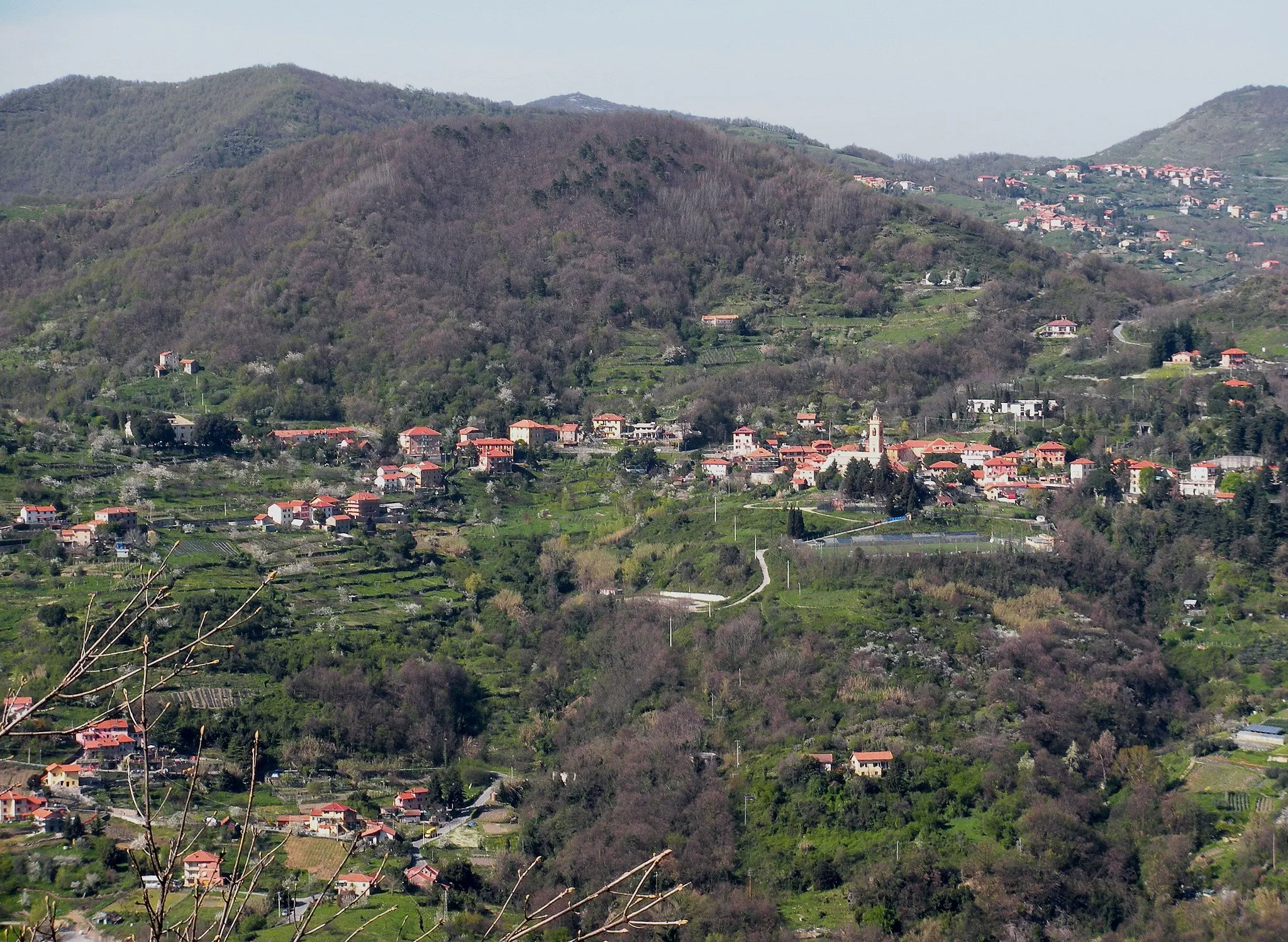 Photo showing: View of Sant'Olcese (province of Genoa, Italy)