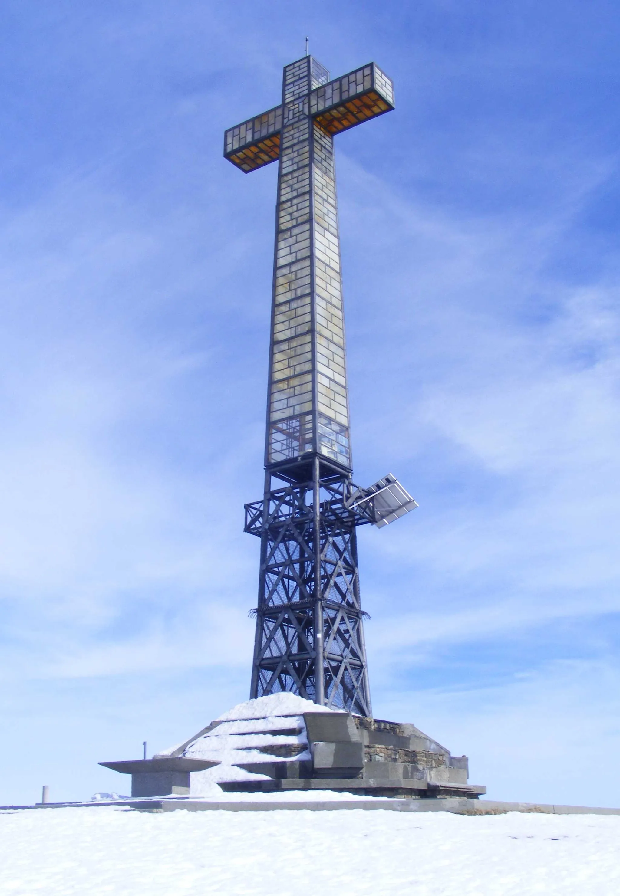 Photo showing: Bric Mindino (CN, Italy): the crosso on the top