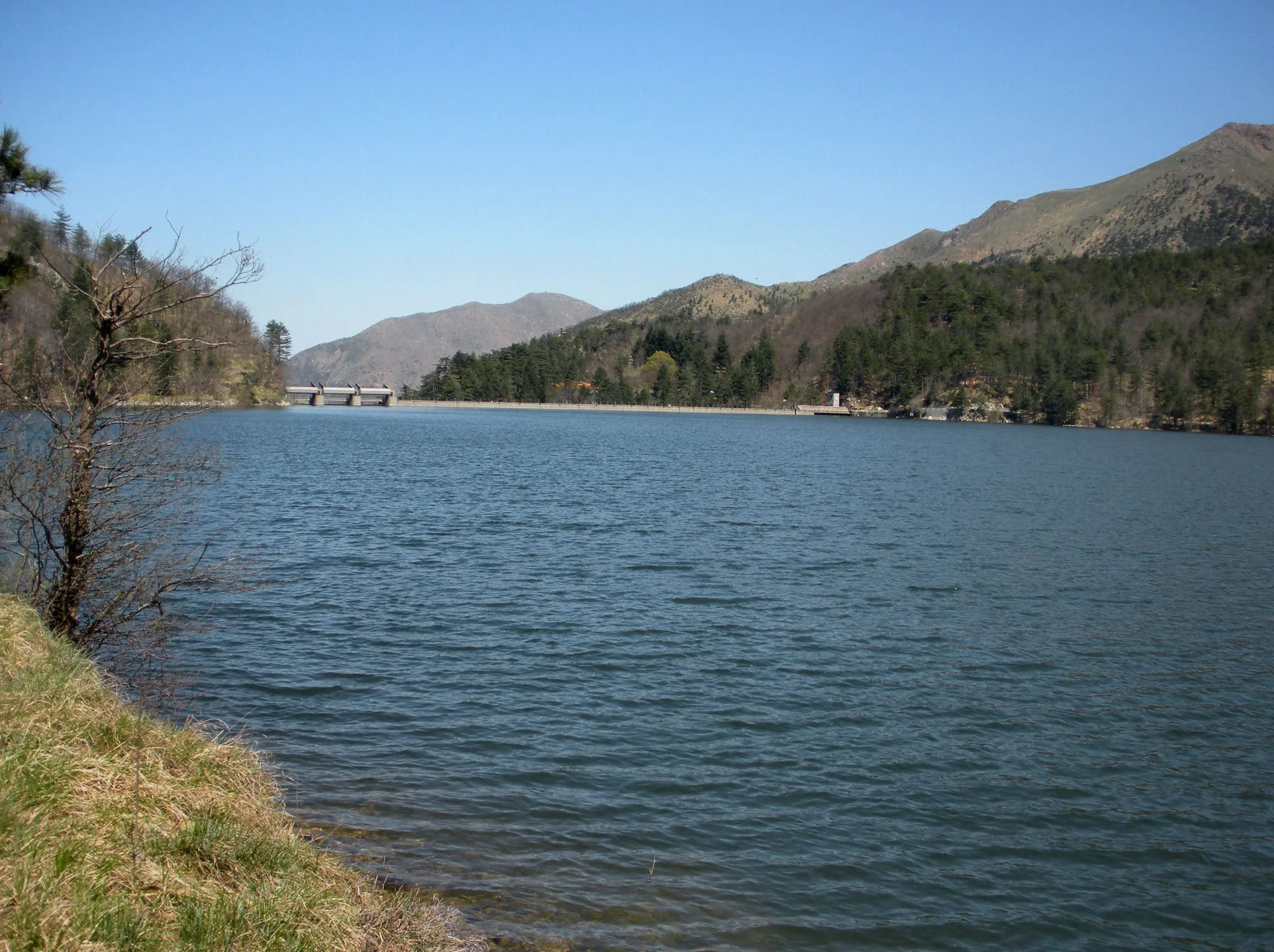 Photo showing: Veduta del Lago Lungo (Laghi del Gorzente, prov. di Genova e Alessandria)