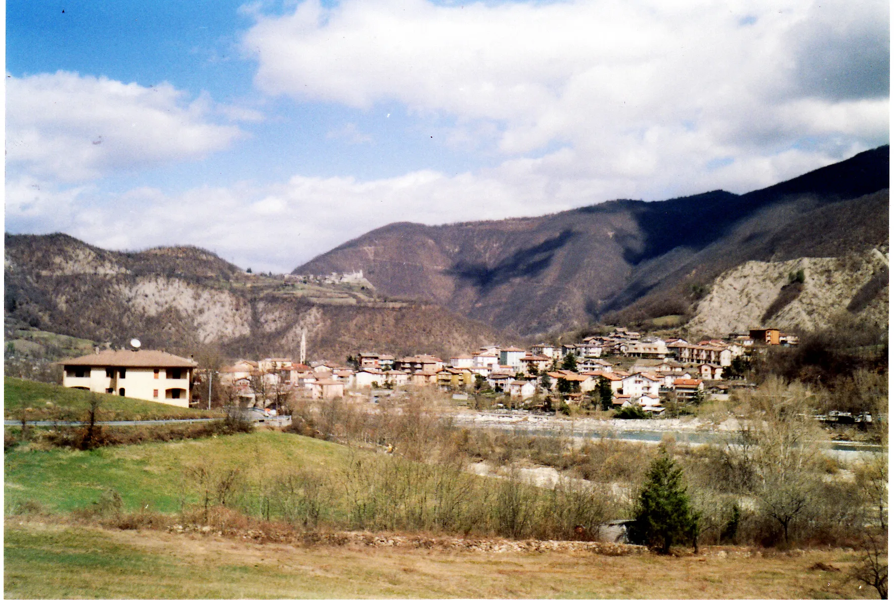 Photo showing: Panorama di Marsaglia e Brugnello di Cortebrugnatella