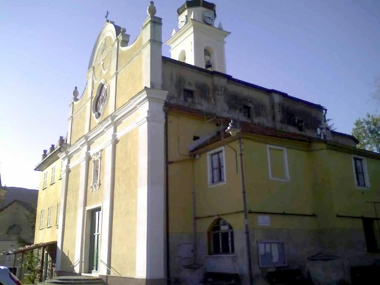 Photo showing: Chiesa parrocchiale della frazioen di Casanova del comune di Varazze (Italy)