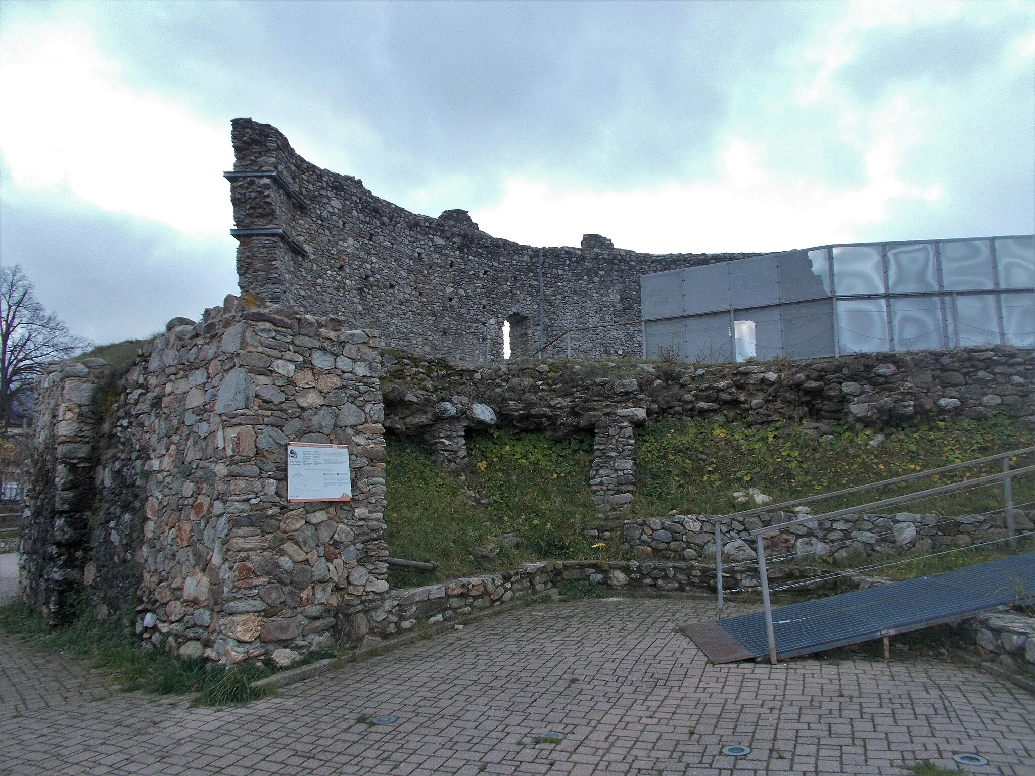 Photo showing: O castéllo de Bardinêo