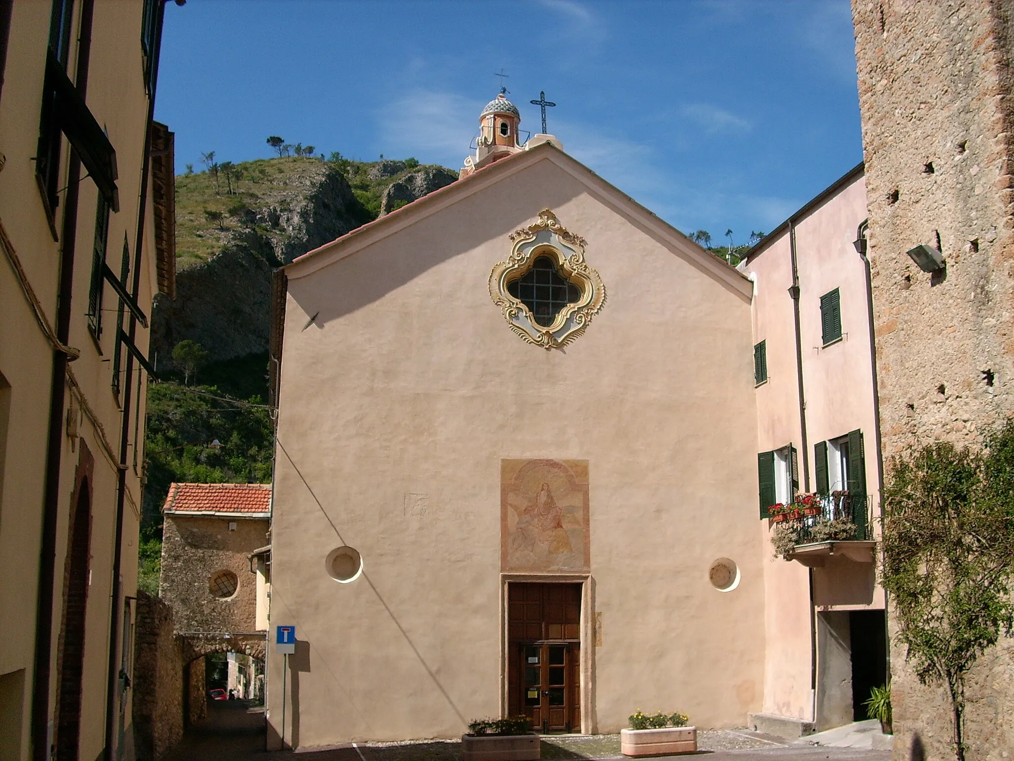 Photo showing: Chiesa di Santa Maria Maddalena presso Cisano sul Neva, Liguria, Italia