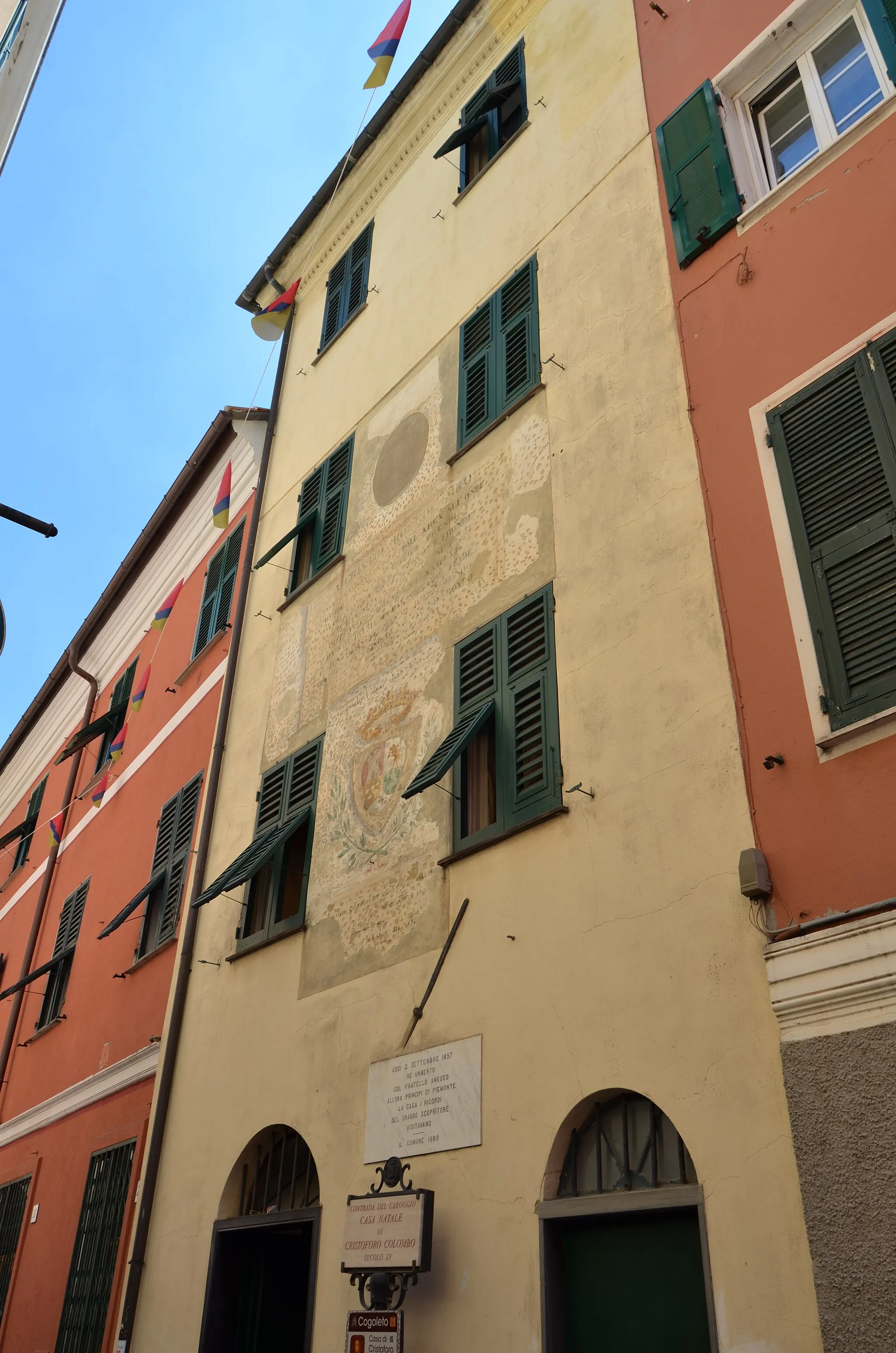 Photo showing: Presunta casa natale del navigatore Cristoforo Colombo nel centro storico di Cogoleto, Liguria, Italia