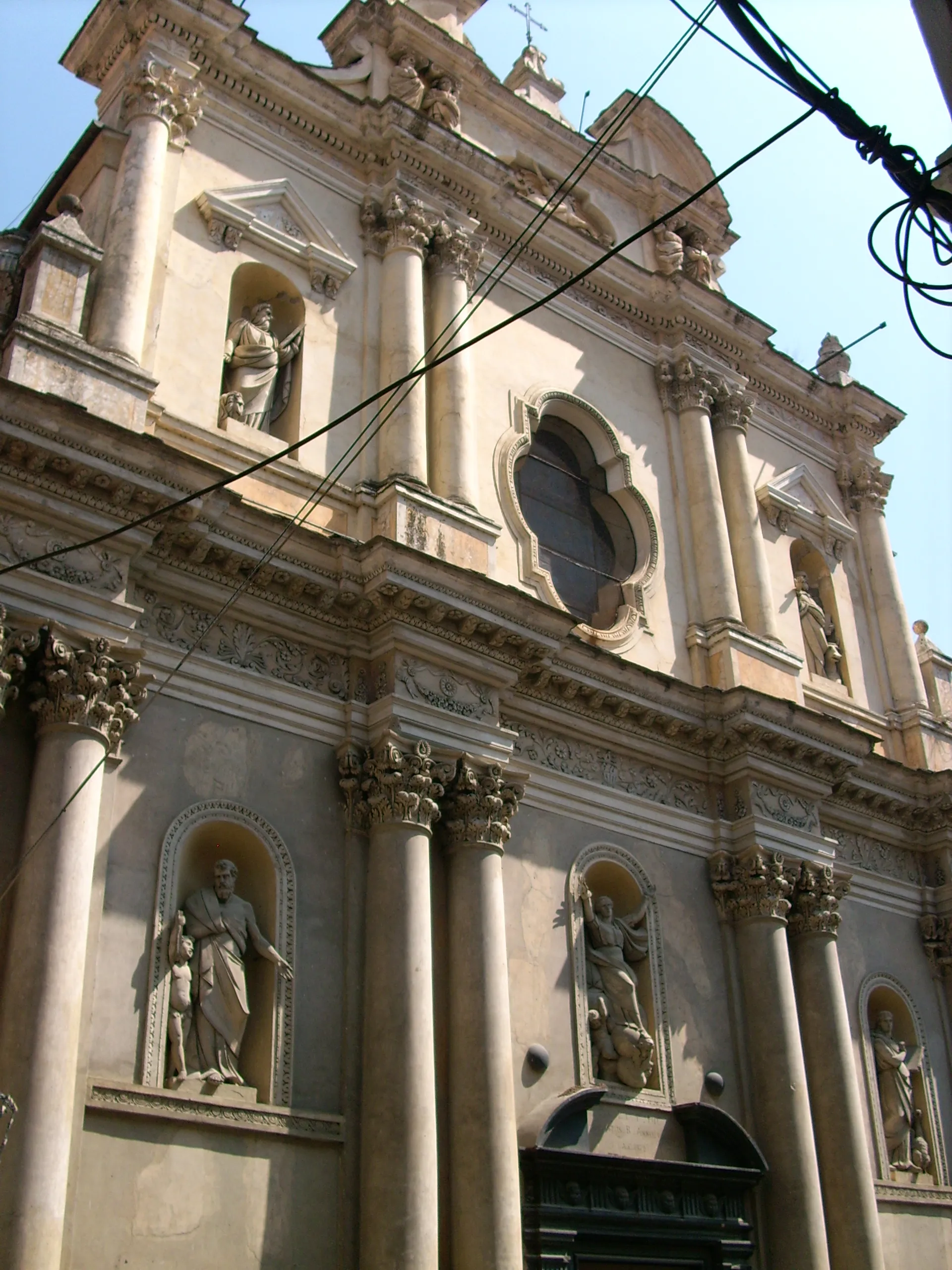 Photo showing: Chiesa di Nostra Signora dell'Assunta e di San Giorgio di Badalucco, Liguria, Italia