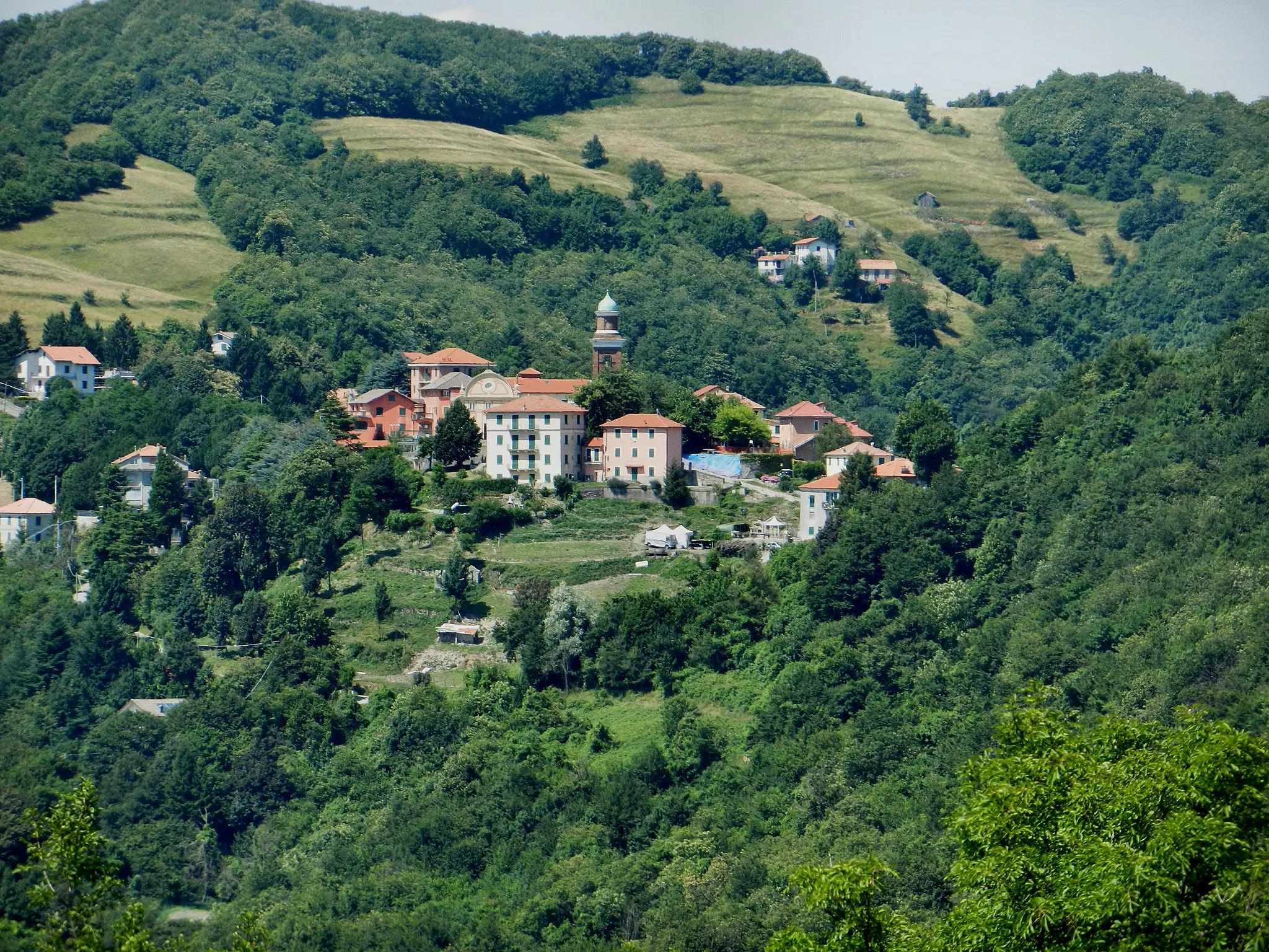 Photo showing: Mignanego, città metropolitana di Genova, la frazione Santuario della Vittoria