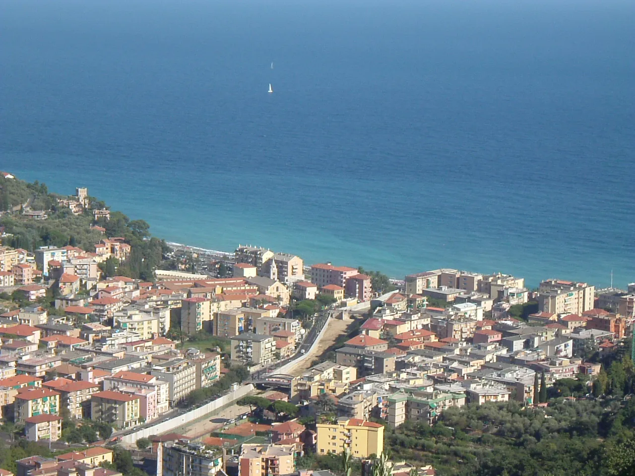 Photo showing: Finale Ligure - Final Pia vista dalla collina di San Bernardino