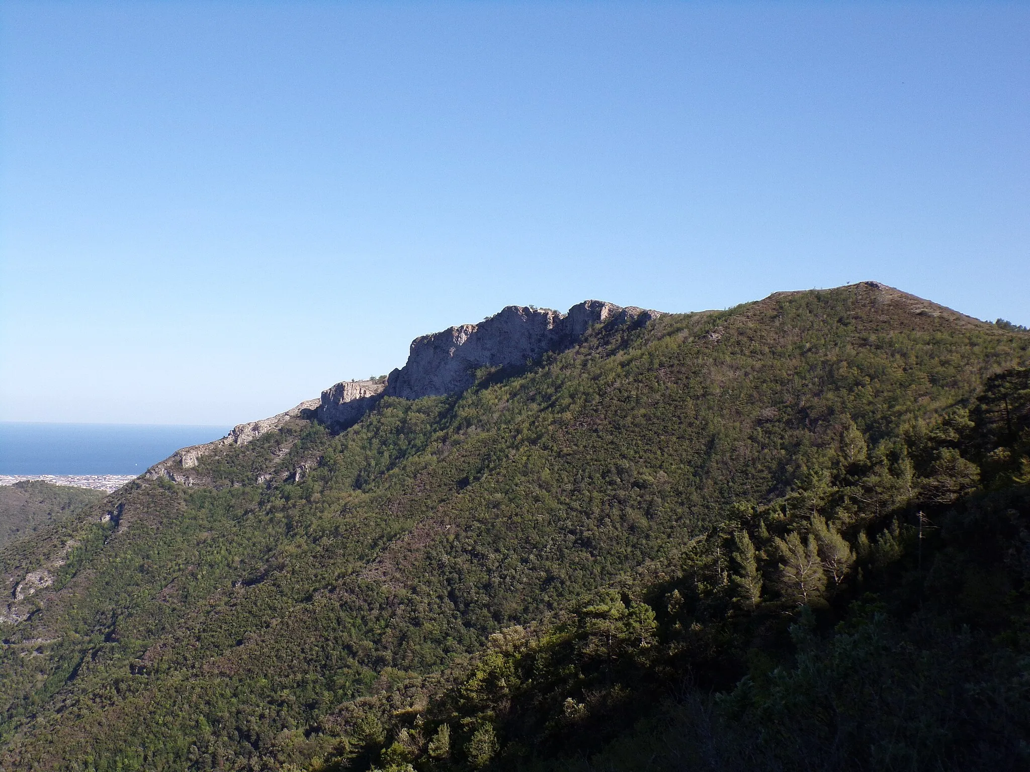 Photo showing: Vìsta da Ròcca Livérna, Arnàsco.