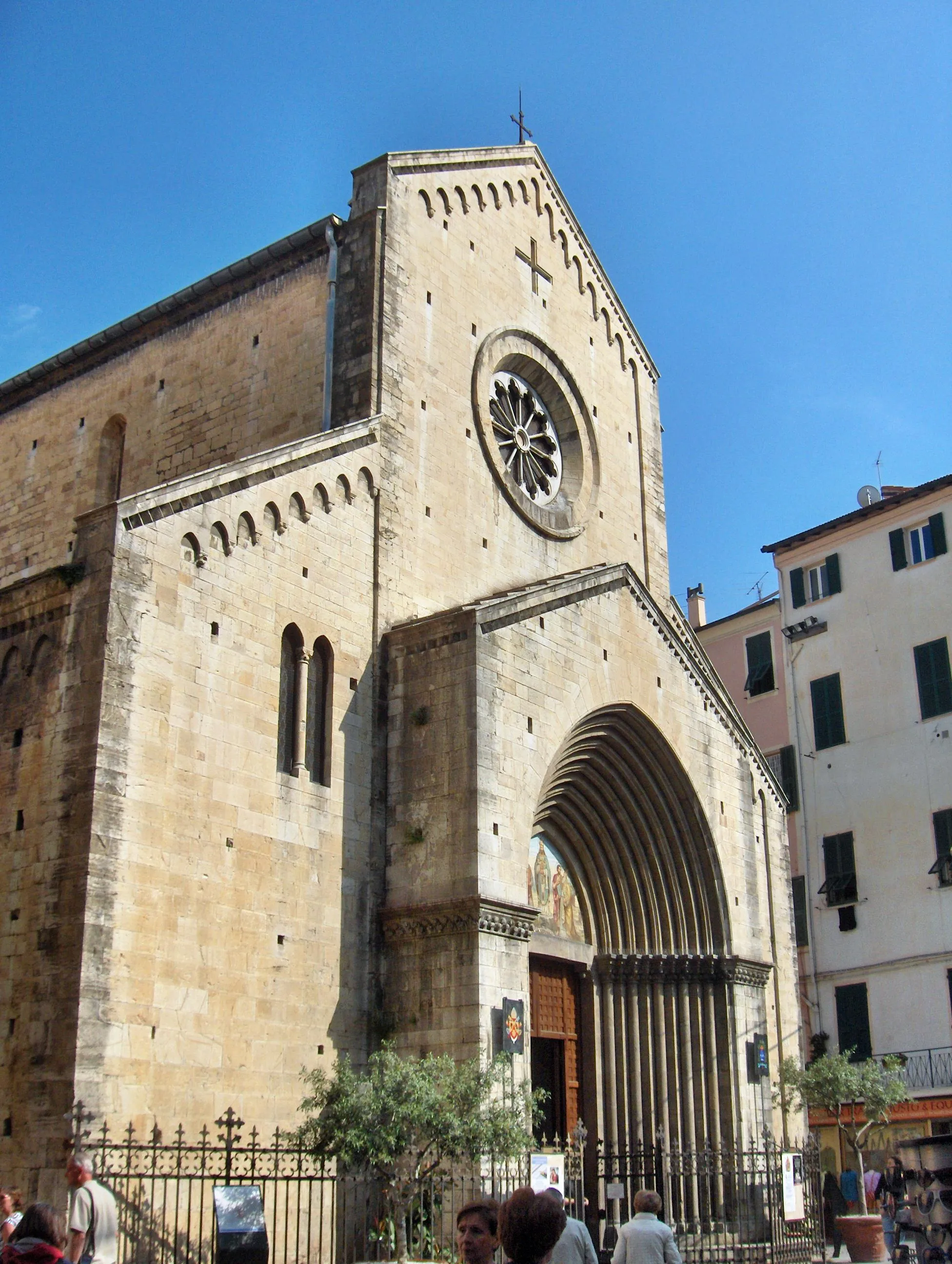 Photo showing: Façade of the basilica and cathedral San Siro, Sanremo, Italy