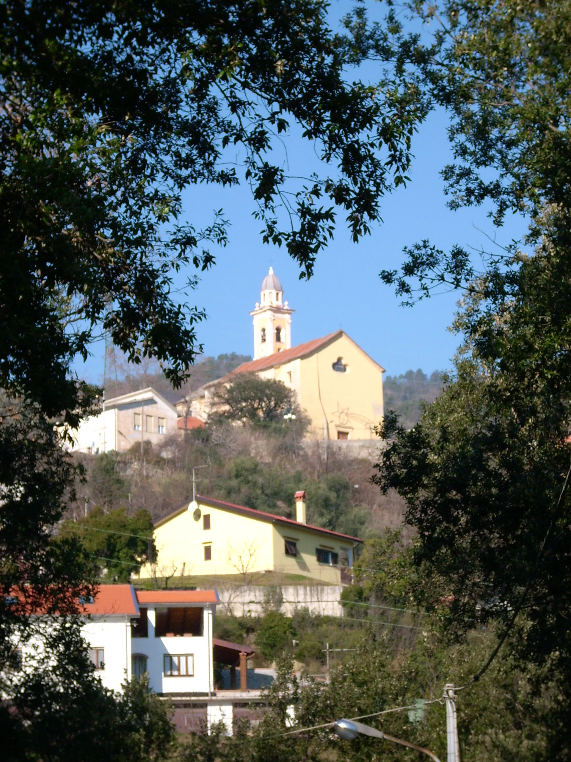 Photo showing: Chiesa di San Maurizio presso Segno (Vado Ligure), Liguria, Italy