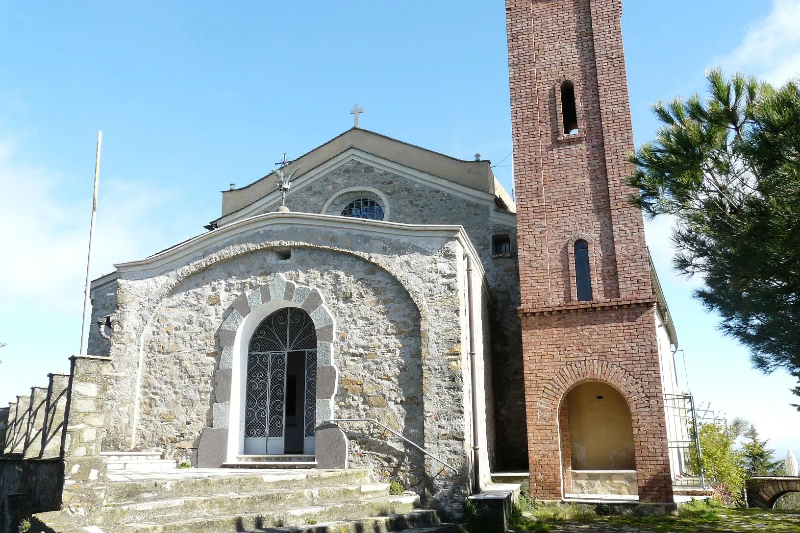 Photo showing: Il Santuario di Nostra Signora della Guardia, Alassio, Liguria, Italia