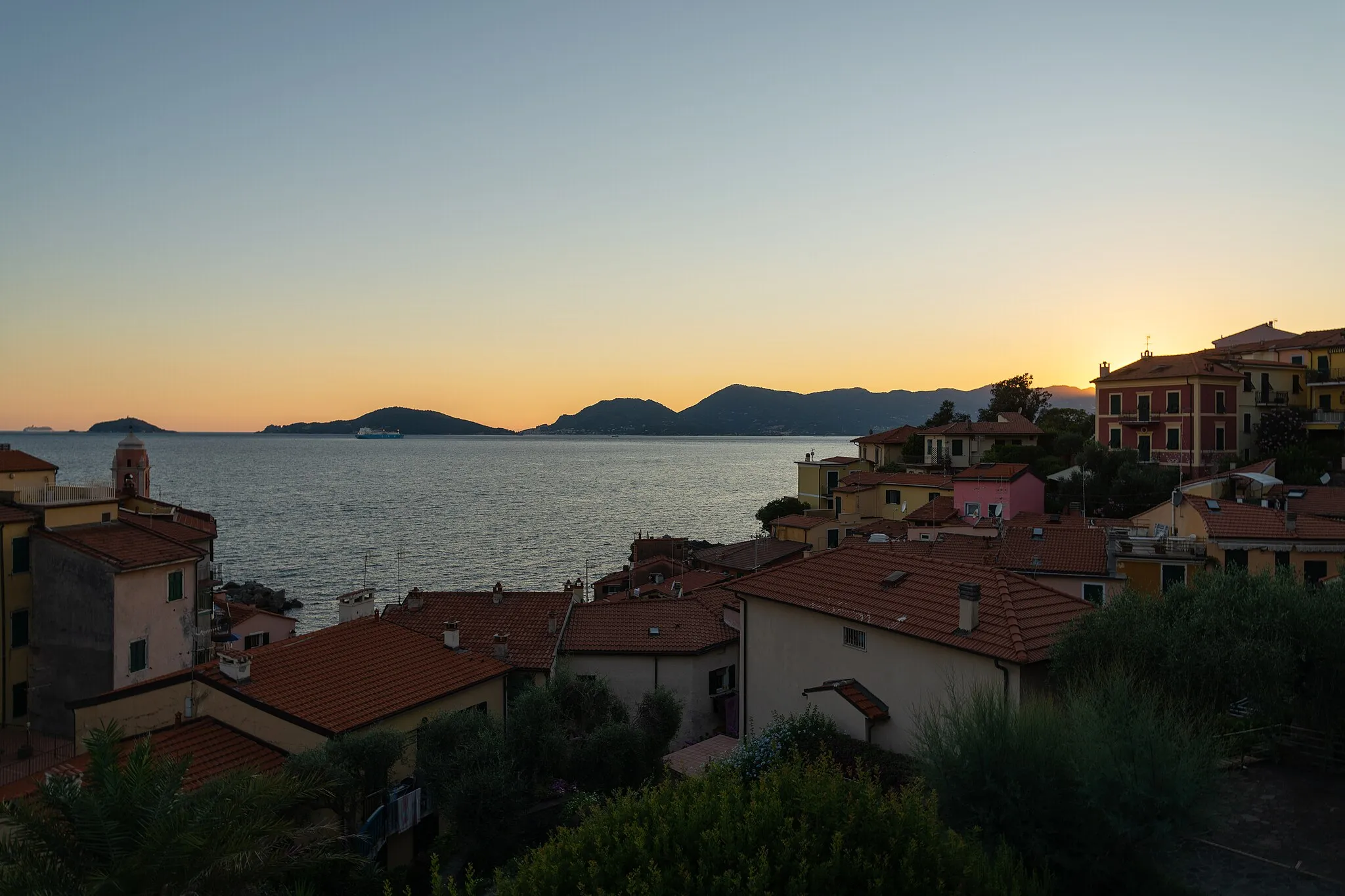 Photo showing: Tramonto - Tellaro, Lerici, La Spezia, Italia