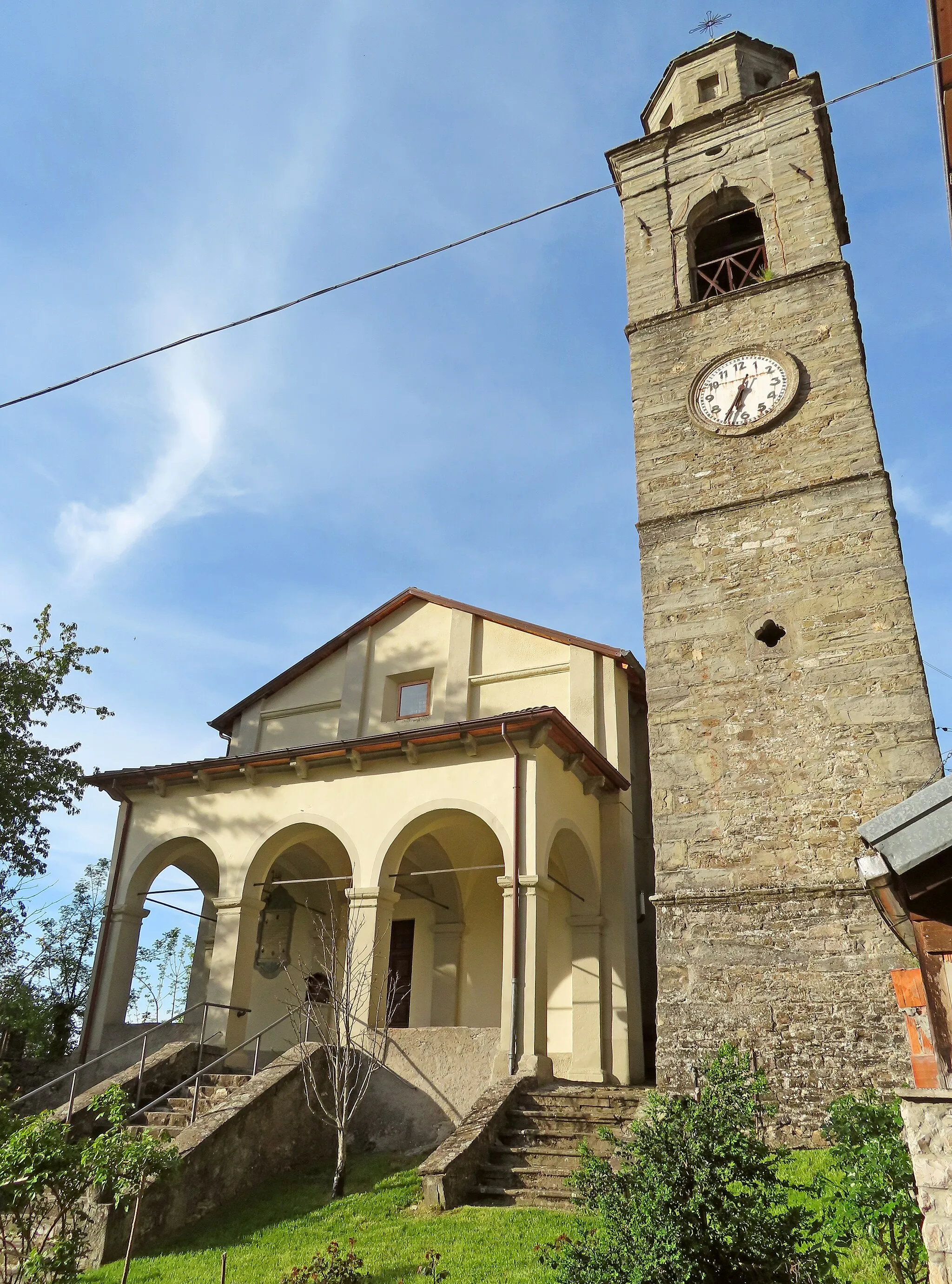 Photo showing: Facciata della chiesa di San Donnino