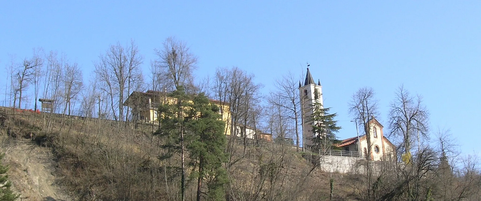 Photo showing: Landscape of Roascio (Italy)