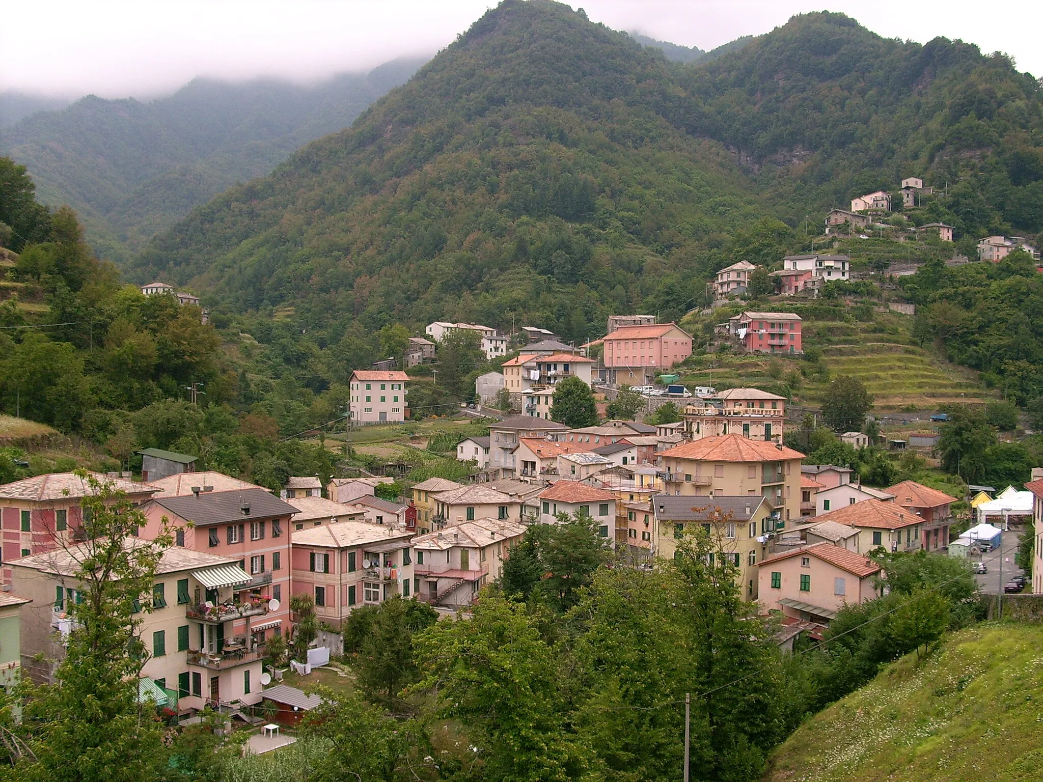 Photo showing: Panorama di Favale di Malvaro, Liguria, Italia