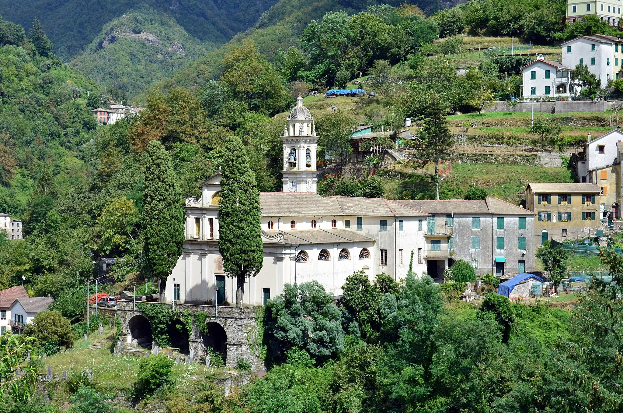Photo showing: Santuario di Nostra Signora del Rosario, Favale di Malvaro, Liguria, Italia