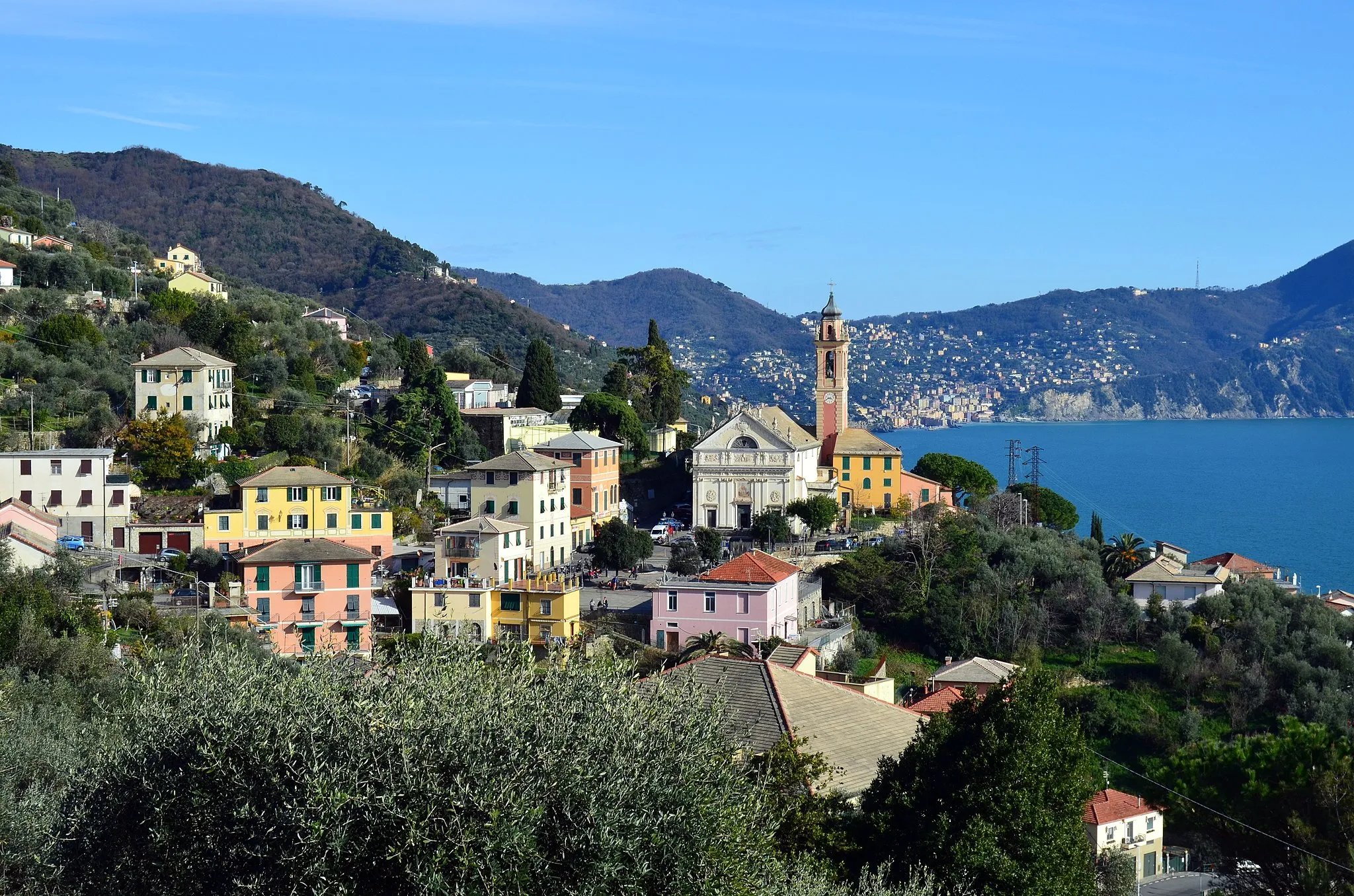 Photo showing: Panorama di Pieve Alta nel comune di Pieve Ligure, Liguria, Italia