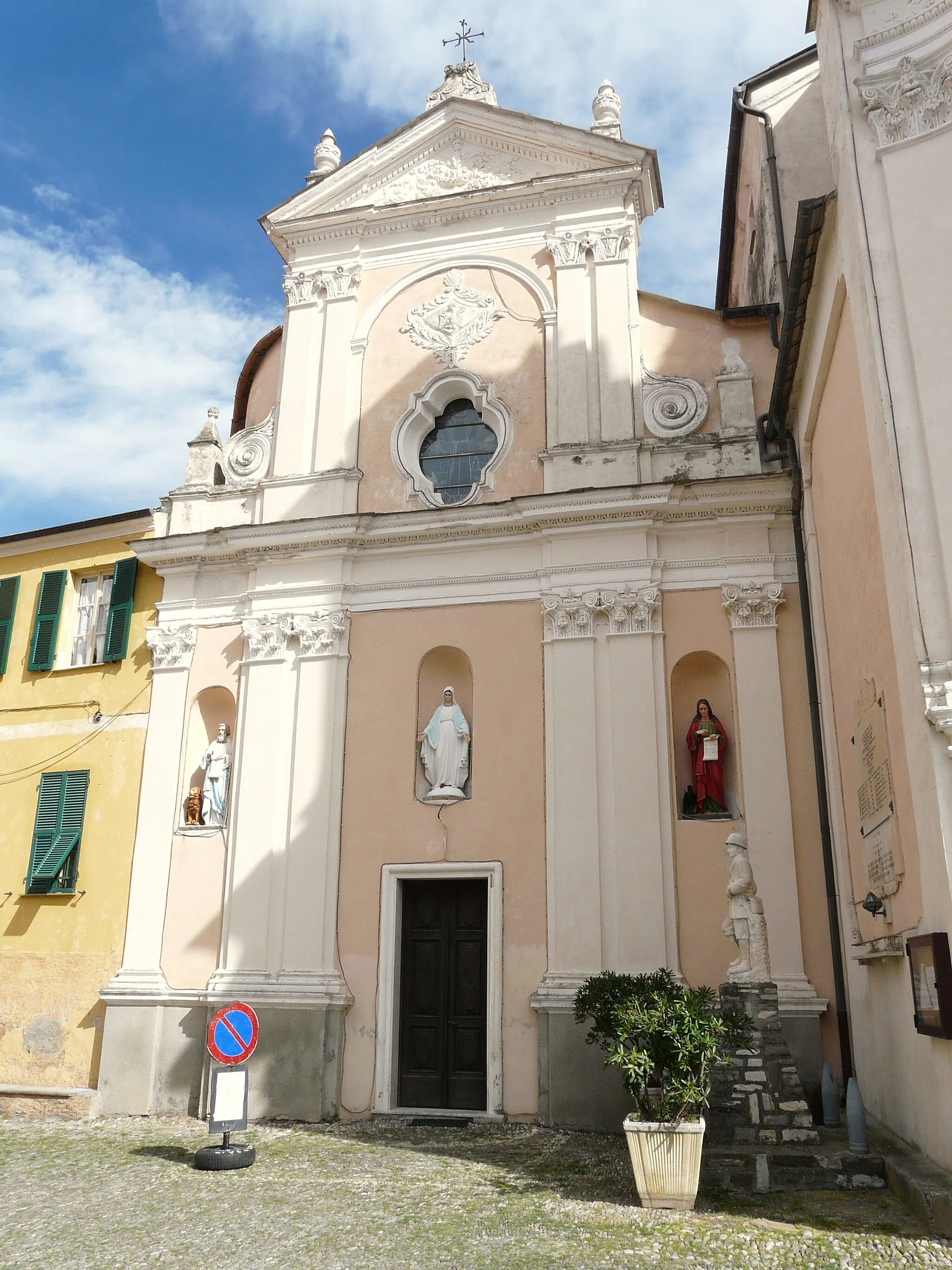 Photo showing: Oratorio di San Giovanni Battista, Civezza, Liguria, Italia