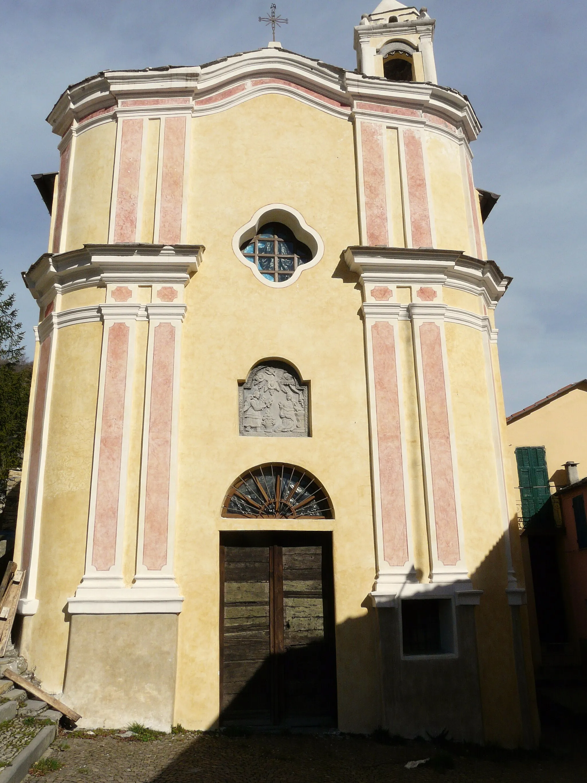 Photo showing: Oratorio della Santissima Annunziata, Carpasio, Montalto Carpasio, Liguria, Italia