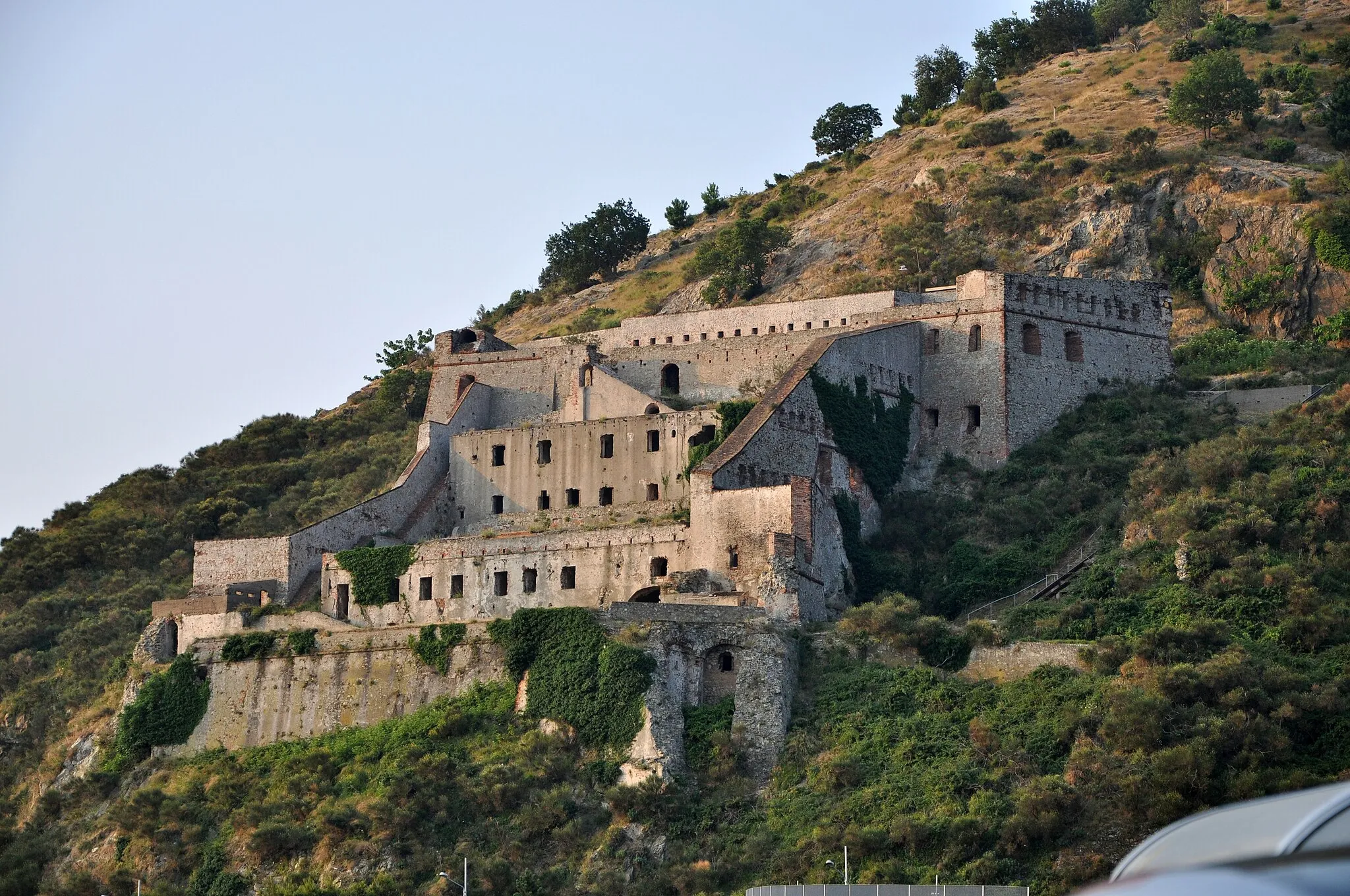 Photo showing: Fort in Vado Ligure
