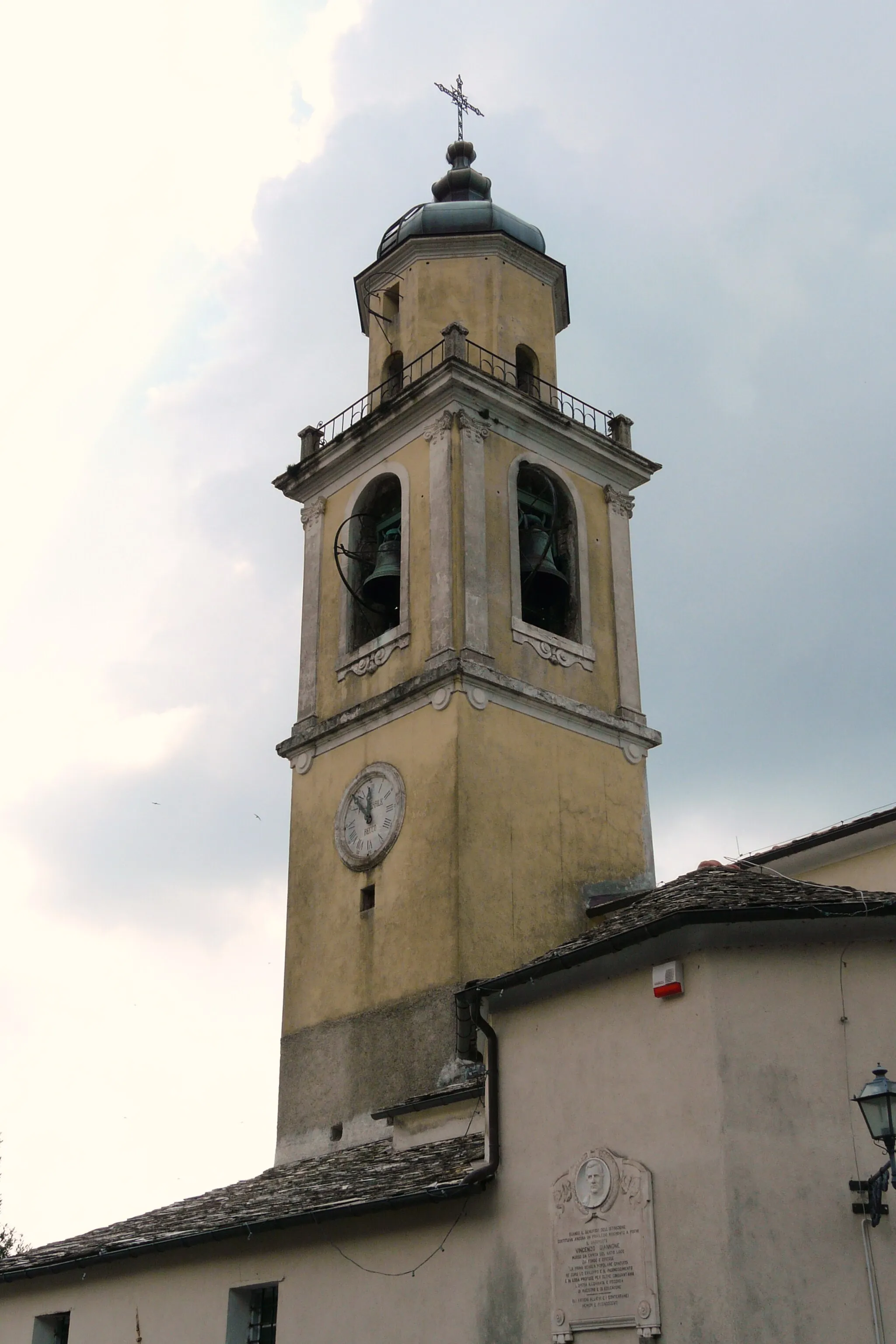 Photo showing: Campanile della chiesa di San Pietro, Comuneglia, Varese Ligure, Liguria, Italia