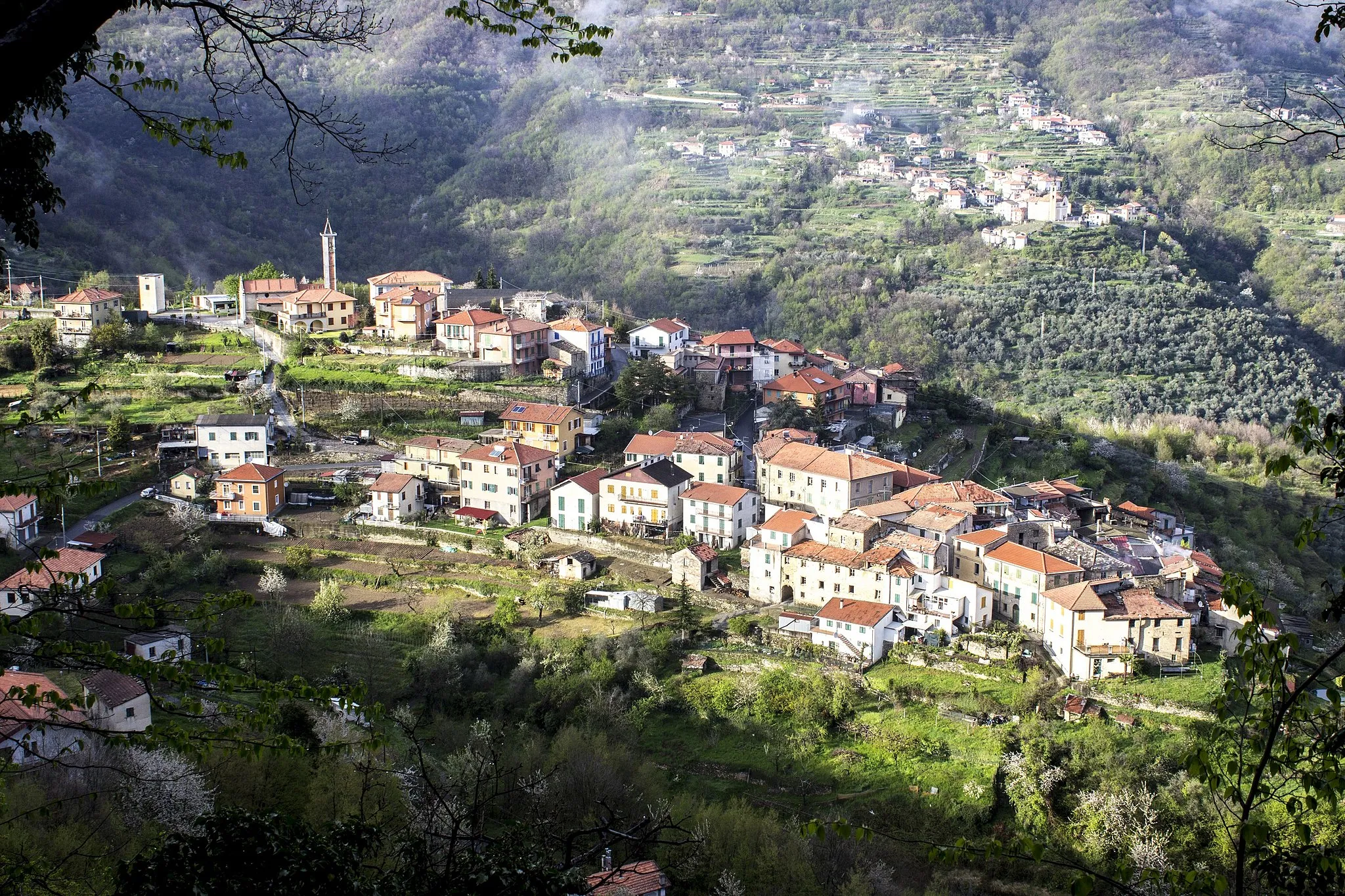 Photo showing: Leverone, small village in italy, Liguria