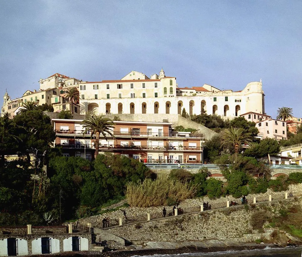 Photo showing: Logge del Monastero di Santa Chiara (Porto Maurizio, Imperia, Italy)