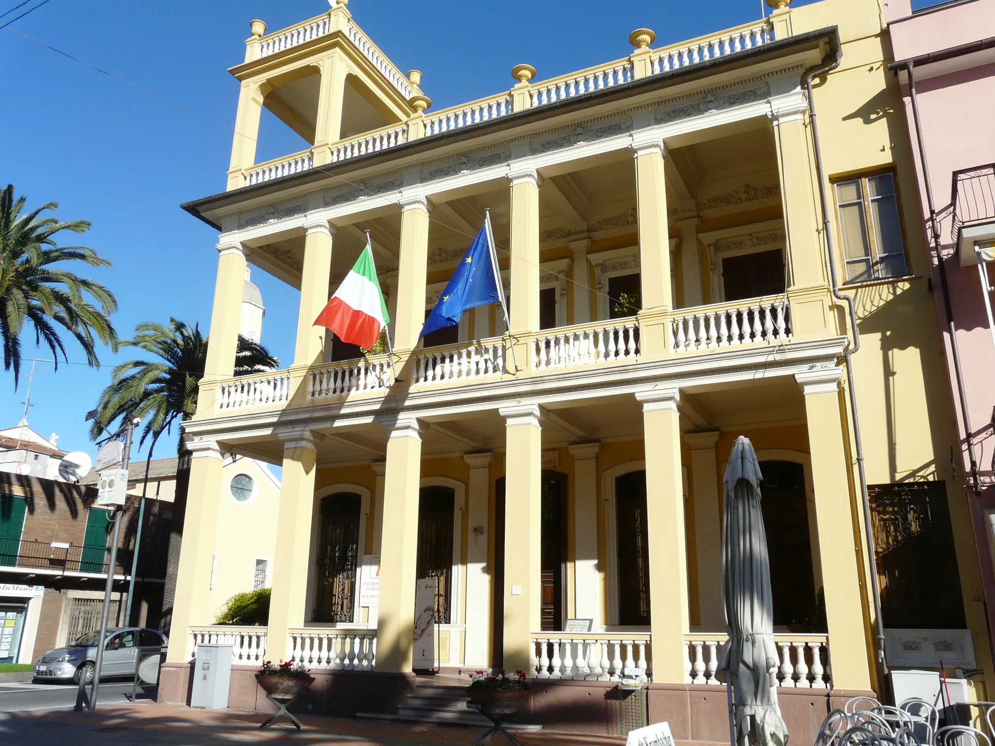 Photo showing: Palazzo Elena Pietracaprina, Borghetto Santo Spirito, Liguria, Italia