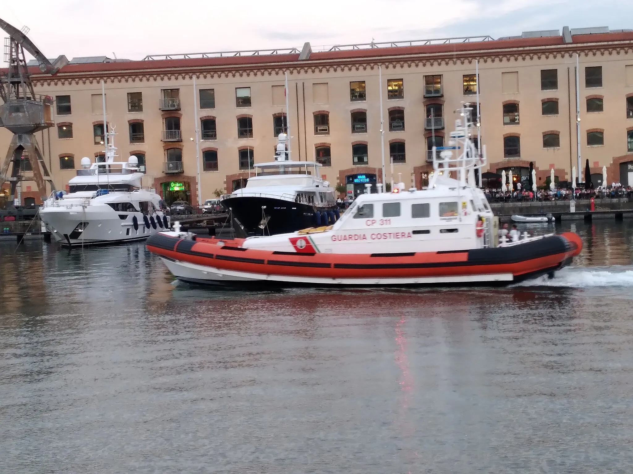 Photo showing: Coast Guard boat