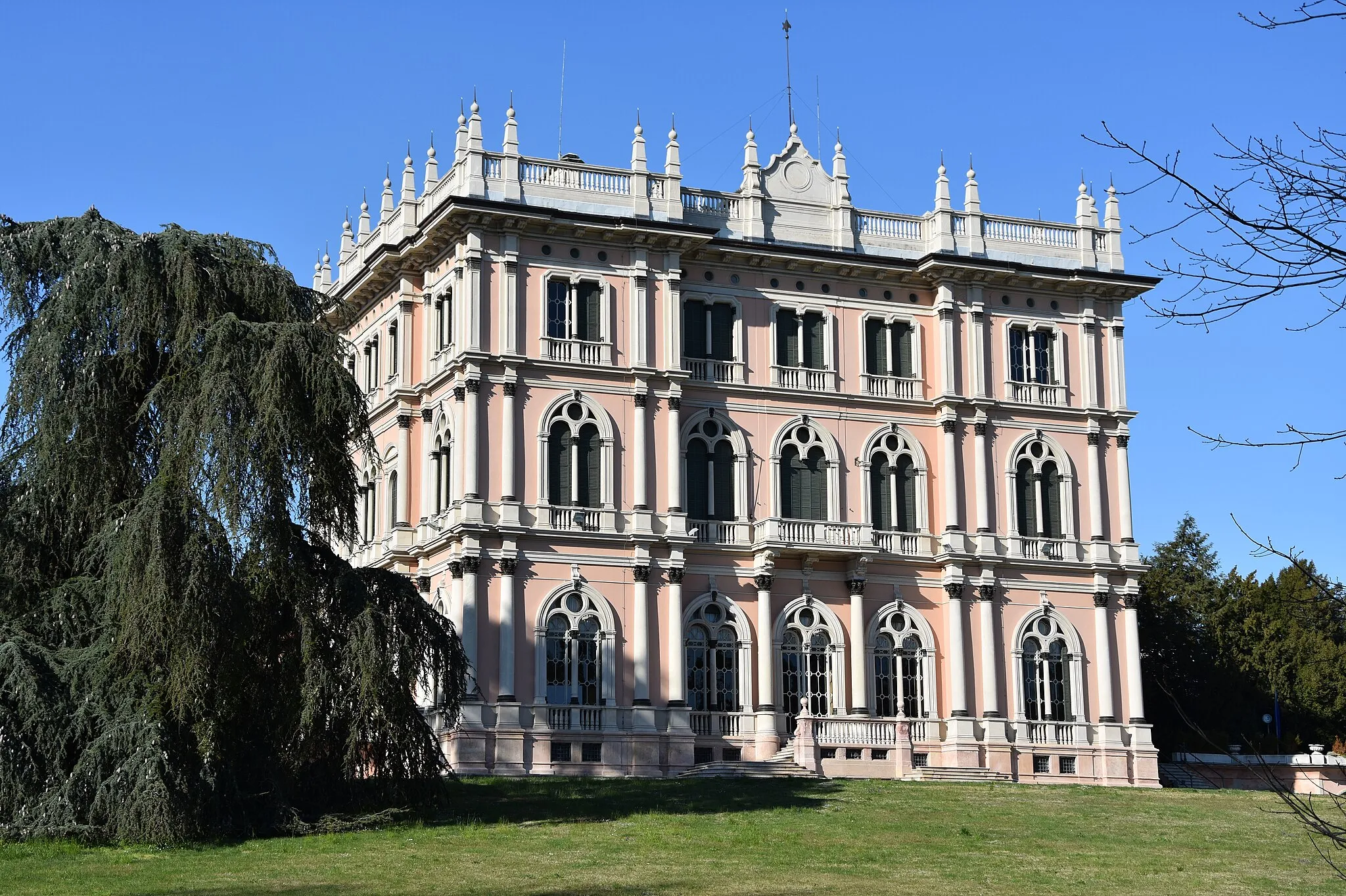Photo showing: Villa Andrea Ponti in Varese, Italy.