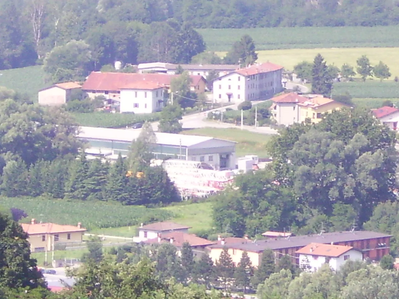 Photo showing: La frazione di Baraggia vista da La Faleggia (Capiago Intimiano)