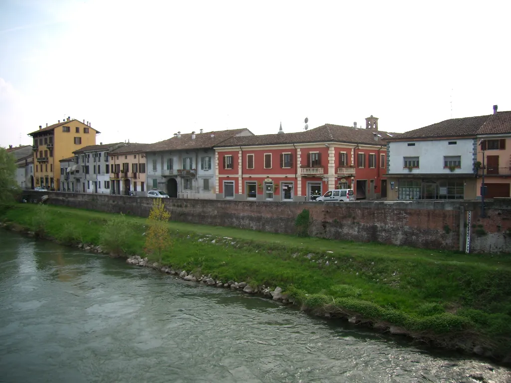Photo showing: Vista della località Gera di Pizzighettone, lungo il fiume Adda